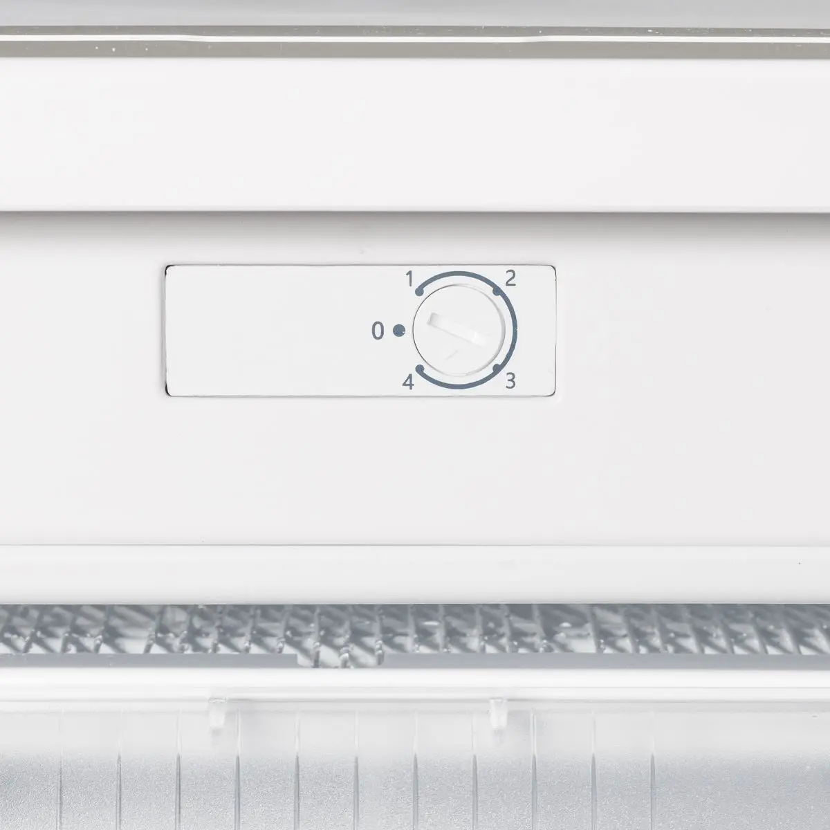 Baridi 55cm Undercounter Freezer with Adjustable Thermostat 85L - White - Image 10