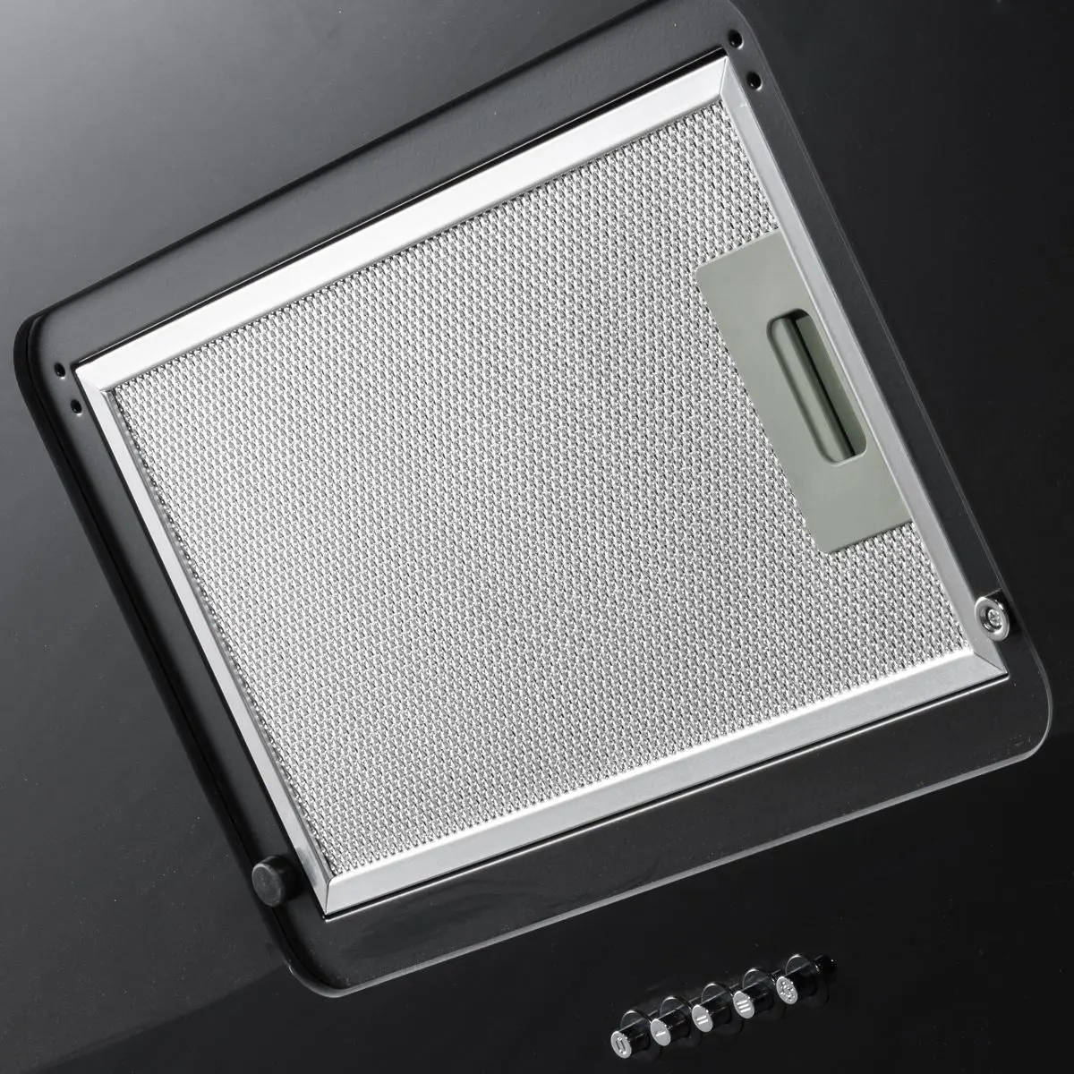 Baridi Angled Chimney Cooker Hood with Carbon Filters & LED Lamp 90cm, Energy Class A - Black Glass - Image 10