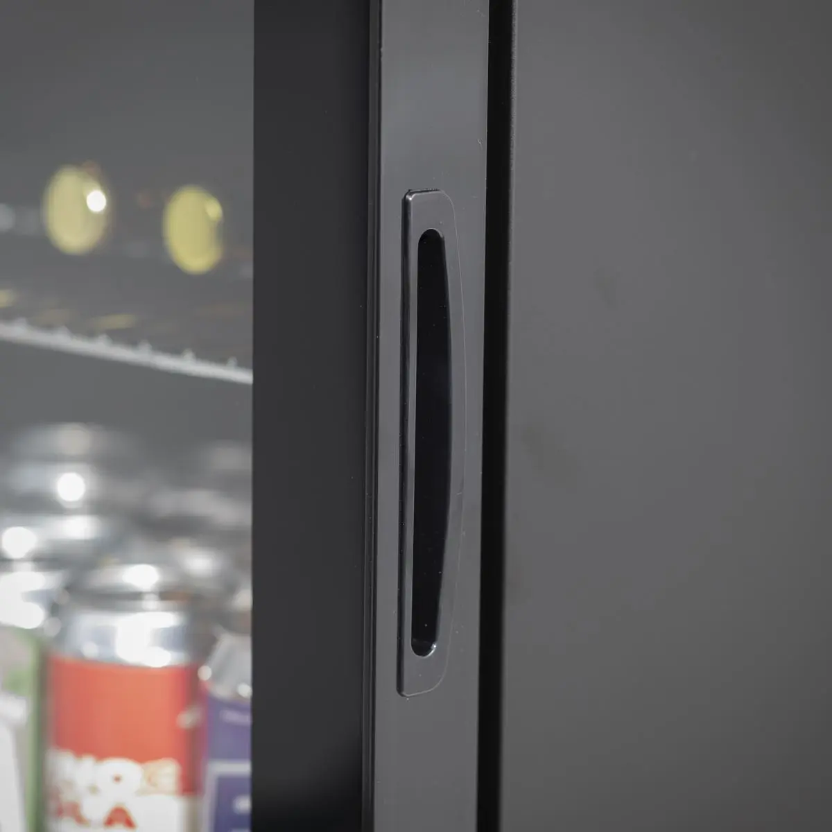 Baridi Under Counter Wine/Drink/Beverage Cooler/Fridge, Built-In Thermostat, Light, Security Lock, 85 Litre – Black - Image 13