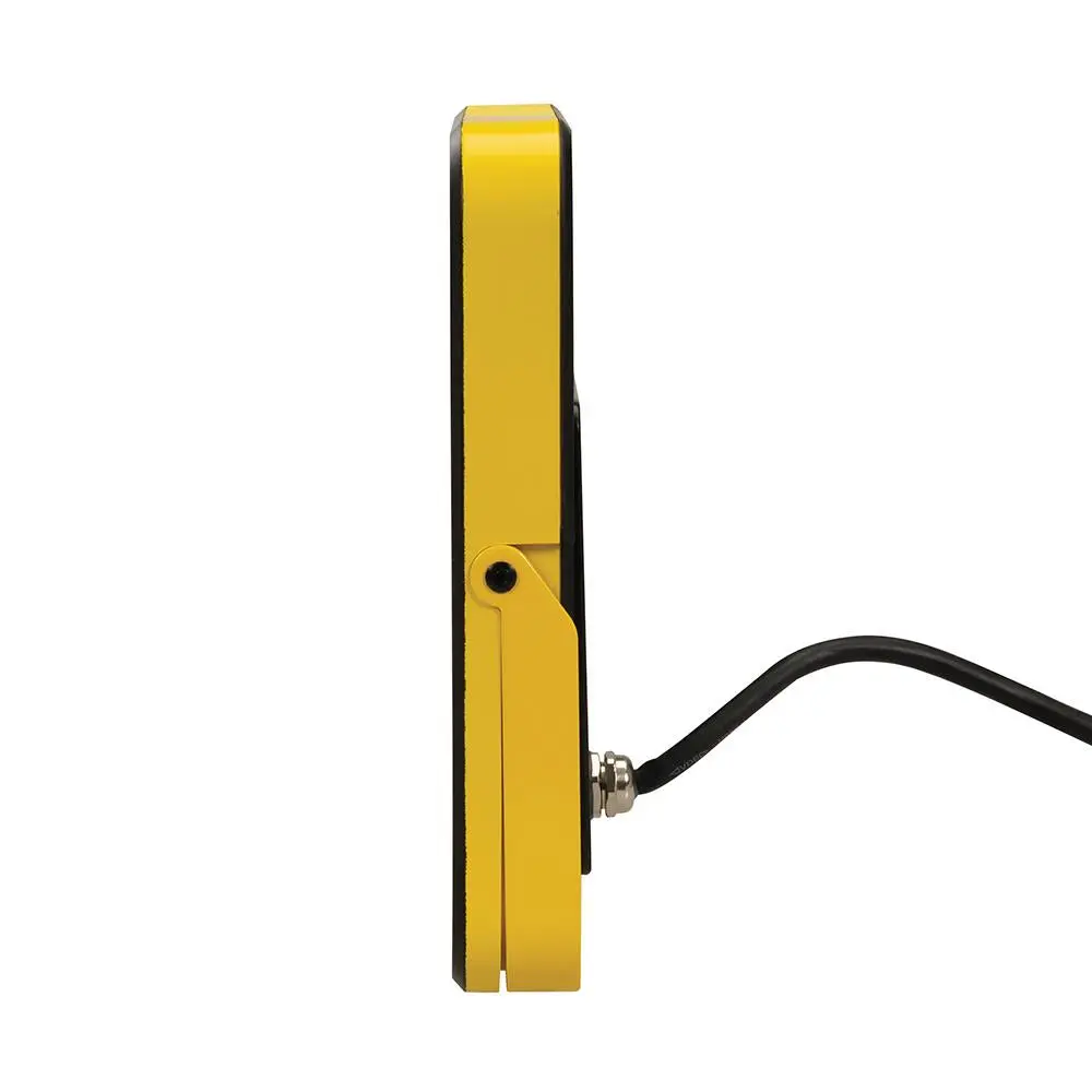 Defender Slimline LED Floor Light 240V 20W E206012 - Image 3