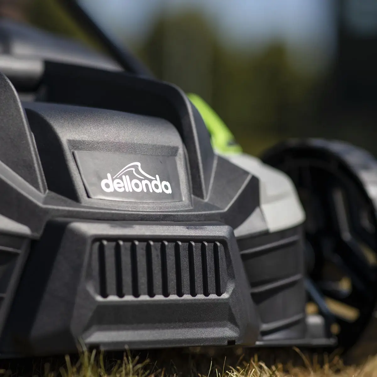 Dellonda 1500W Electric 2-in-1 Scarifier with 5-Heights, 36cm Cutting Diameter, 45L Grass Collection Bag, 10m Mains Cable, Hand Push - Image 35