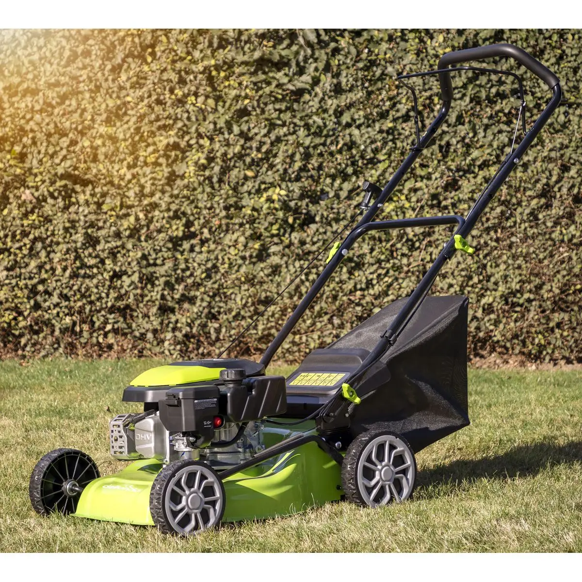 Dellonda Hand-Propelled Petrol Lawnmower Grass Cutter, 127cc 16"/41cm 4-Stroke - Image 12