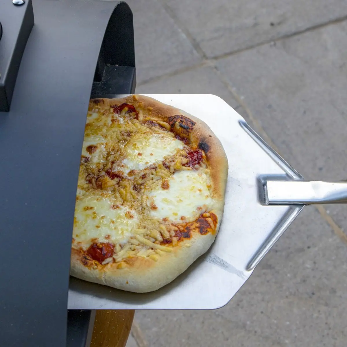 Dellonda Portable Wood-Fired 14" Pizza & Smoking Oven - Black/Stainless Steel - Image 3