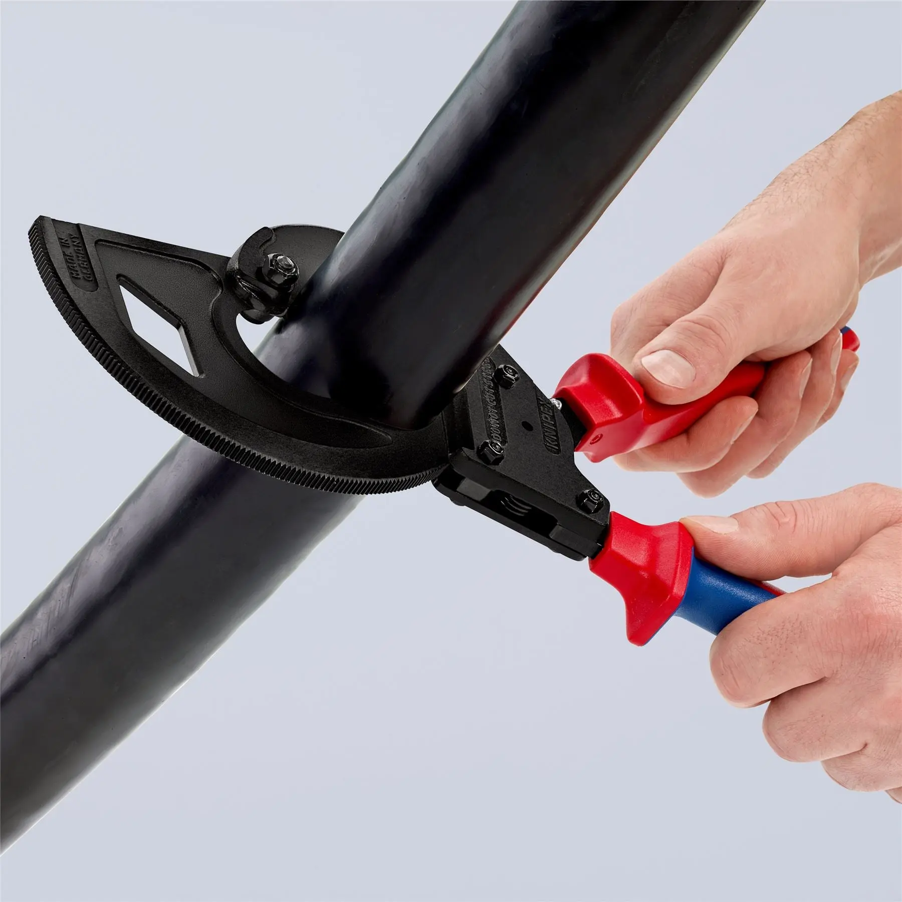 KNIPEX Cable Cutter Ratchet Action 3 Stage 60mm Diameter Cutting Capacity 320mm Multi Component Grips 95 32 320 - Image 7