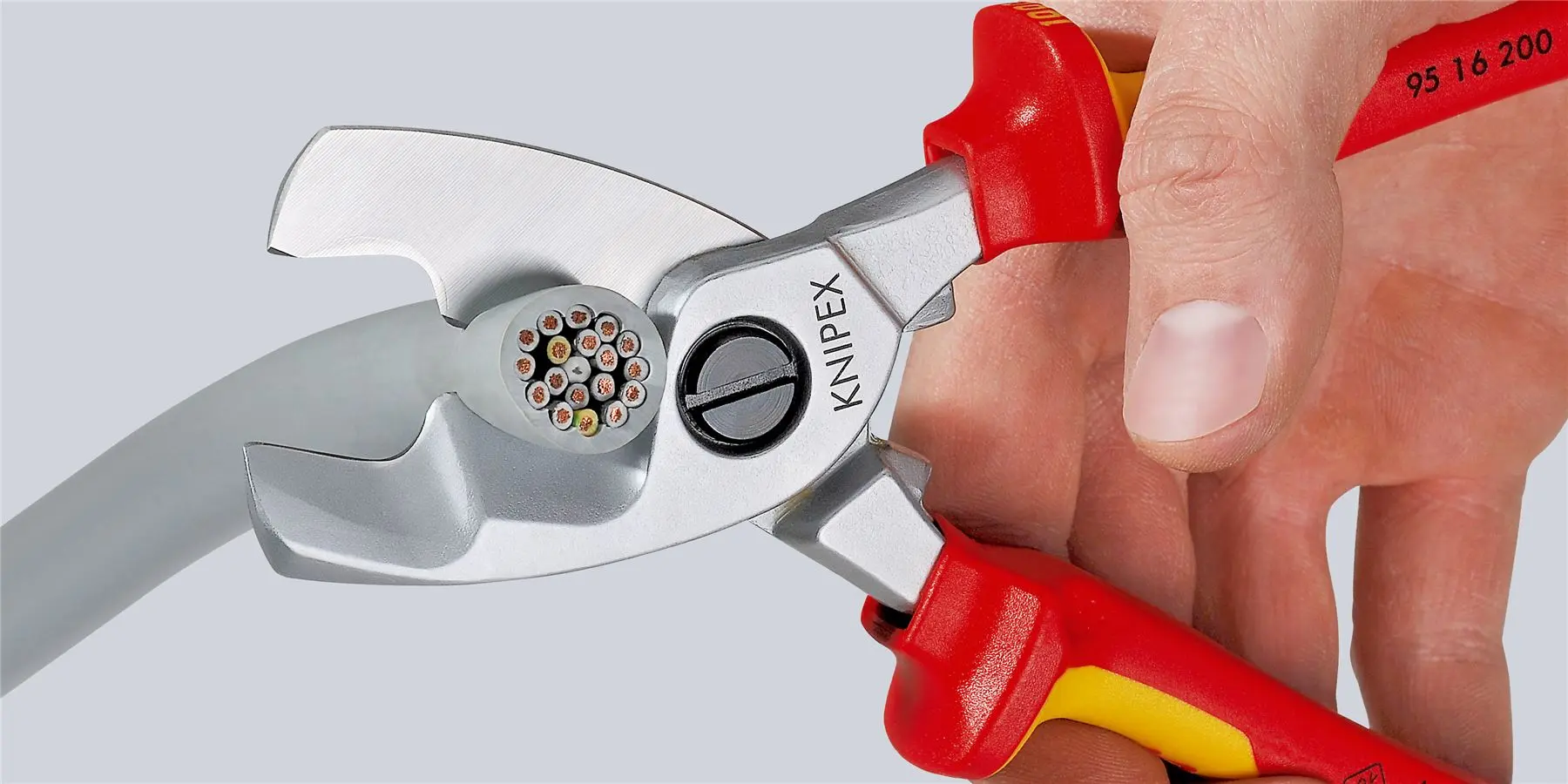 KNIPEX Cable Shears with Twin Cutting Edge 20mm Diameter Capacity 200mm VDE Multi Component Grips 95 16 200 SB - Image 4