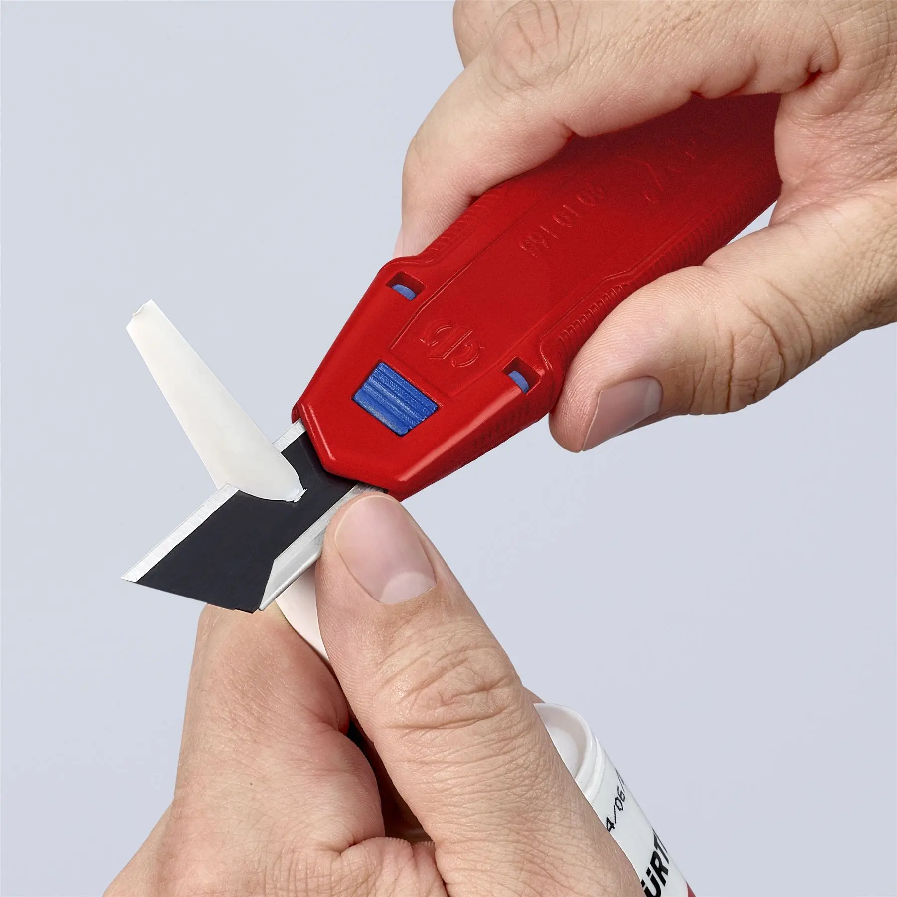 Knipex CutiX Universal Cutting Knife 165mm 18mm Blade 90 10 165 BK - Image 12
