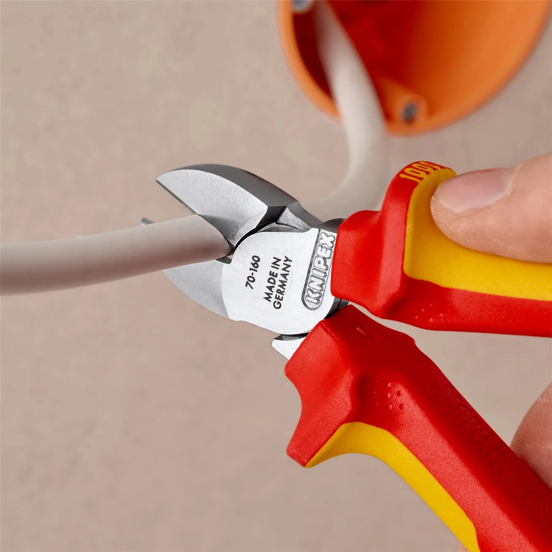 Knipex Diagonal Cutter Side Cutting Pliers 160mm Chrome VDE Insulated 1000V with Tether Point 70 06 160 T - Image 4