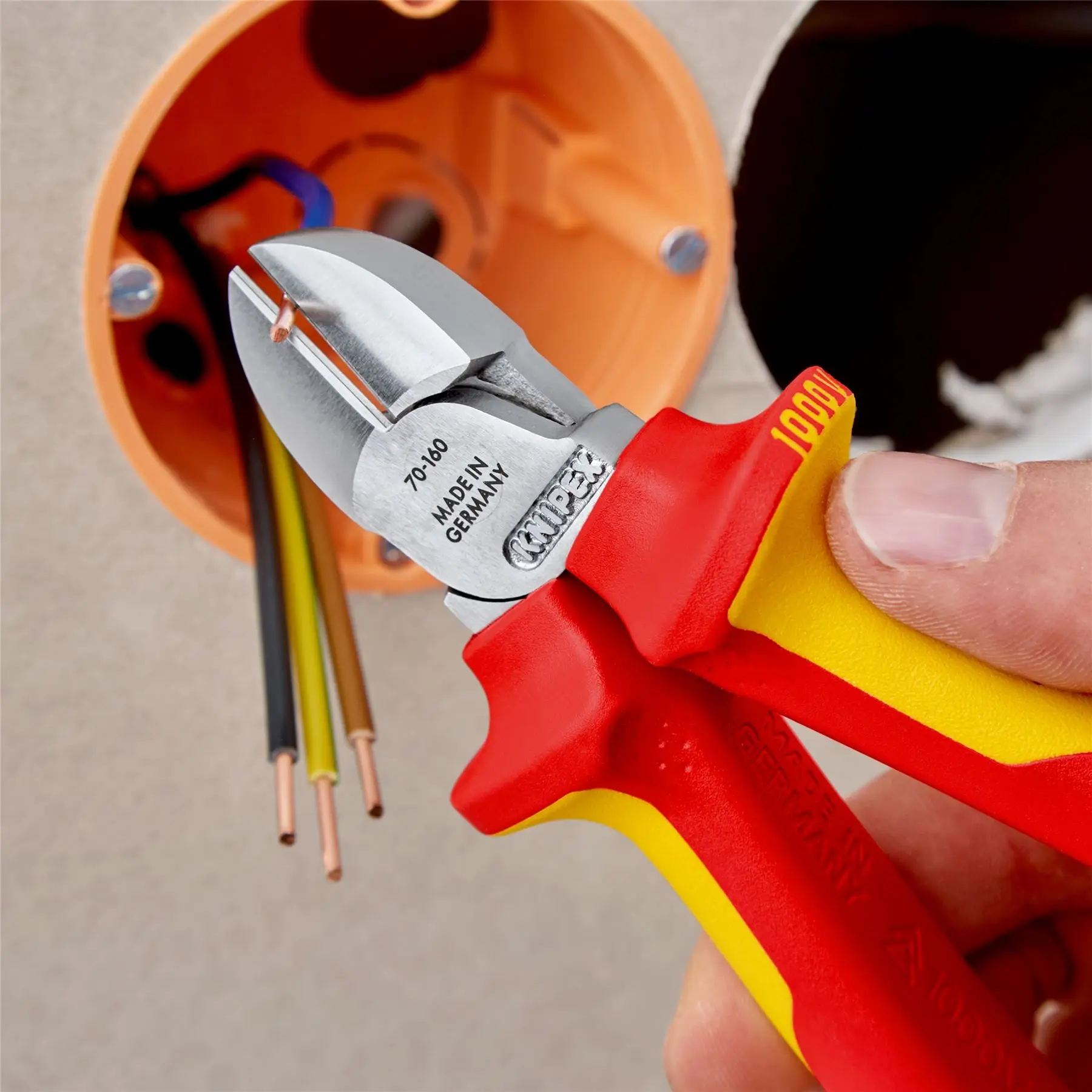 Knipex Diagonal Cutter Side Cutting Pliers 160mm Chrome VDE Insulated 1000V with Tether Point 70 06 160 T - Image 5