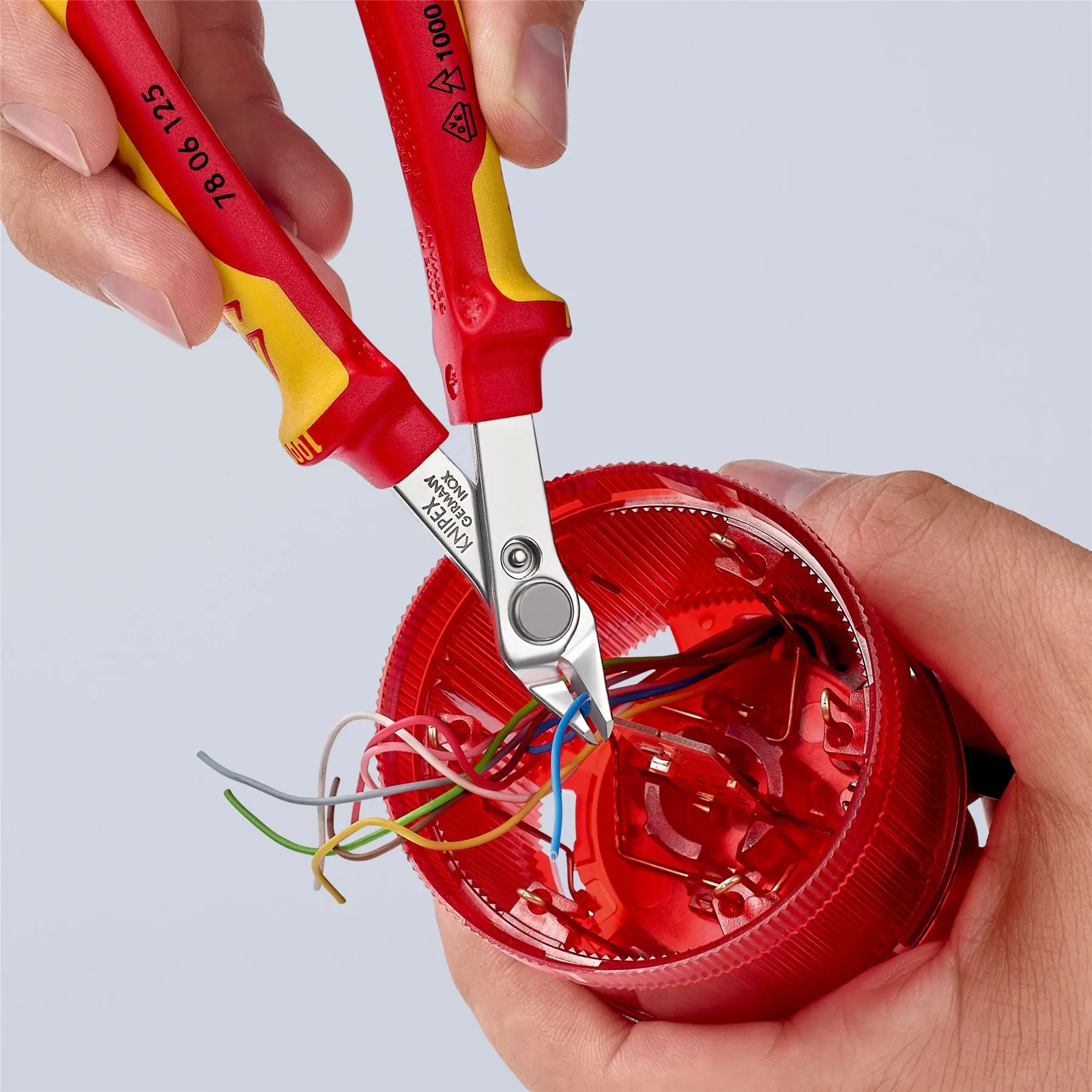 KNIPEX Electronics Super Knips Precision Cutting Pliers 125mm VDE Multi Component Grips 78 06 125 SB - Image 9