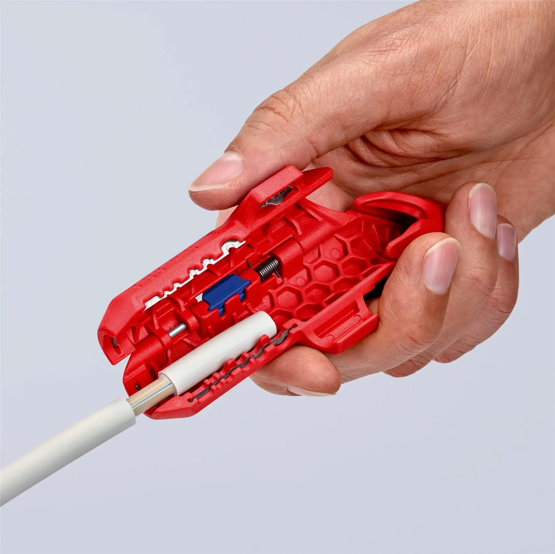 Knipex ErgoStrip® Universal Wire Stripping Tool 135mm 16 95 01 SB - Image 11