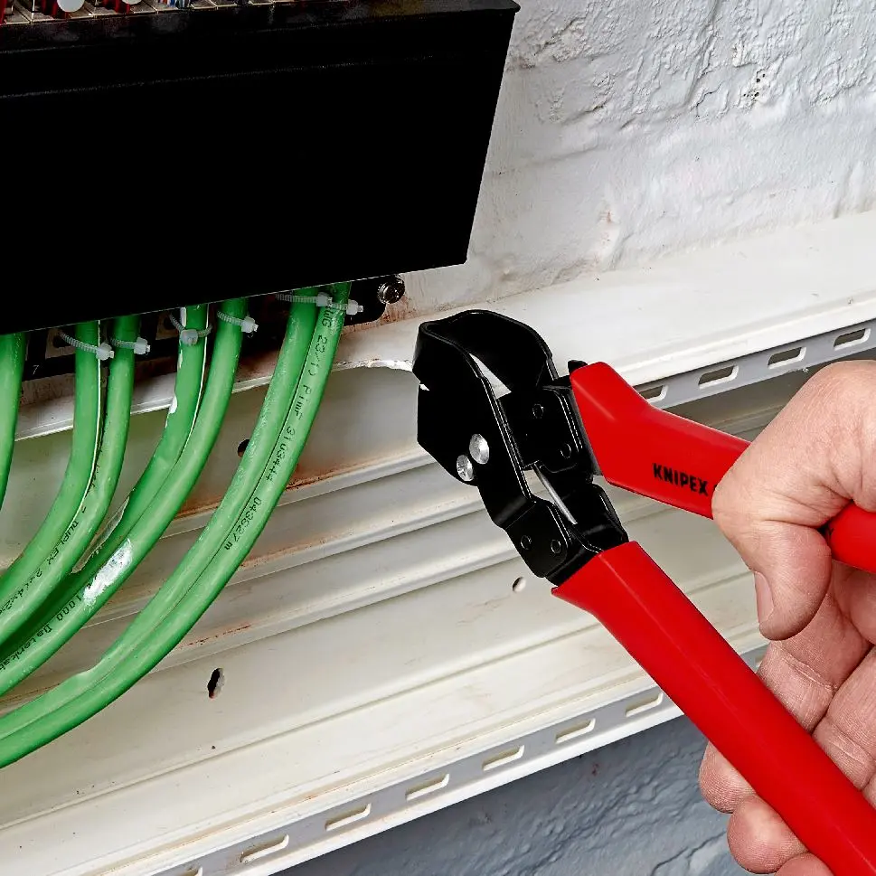 Knipex Notching Pliers for Plastic Casings Cable Ducts Opening Spring 250mm 20 x 29mm 90 61 20 - Image 3
