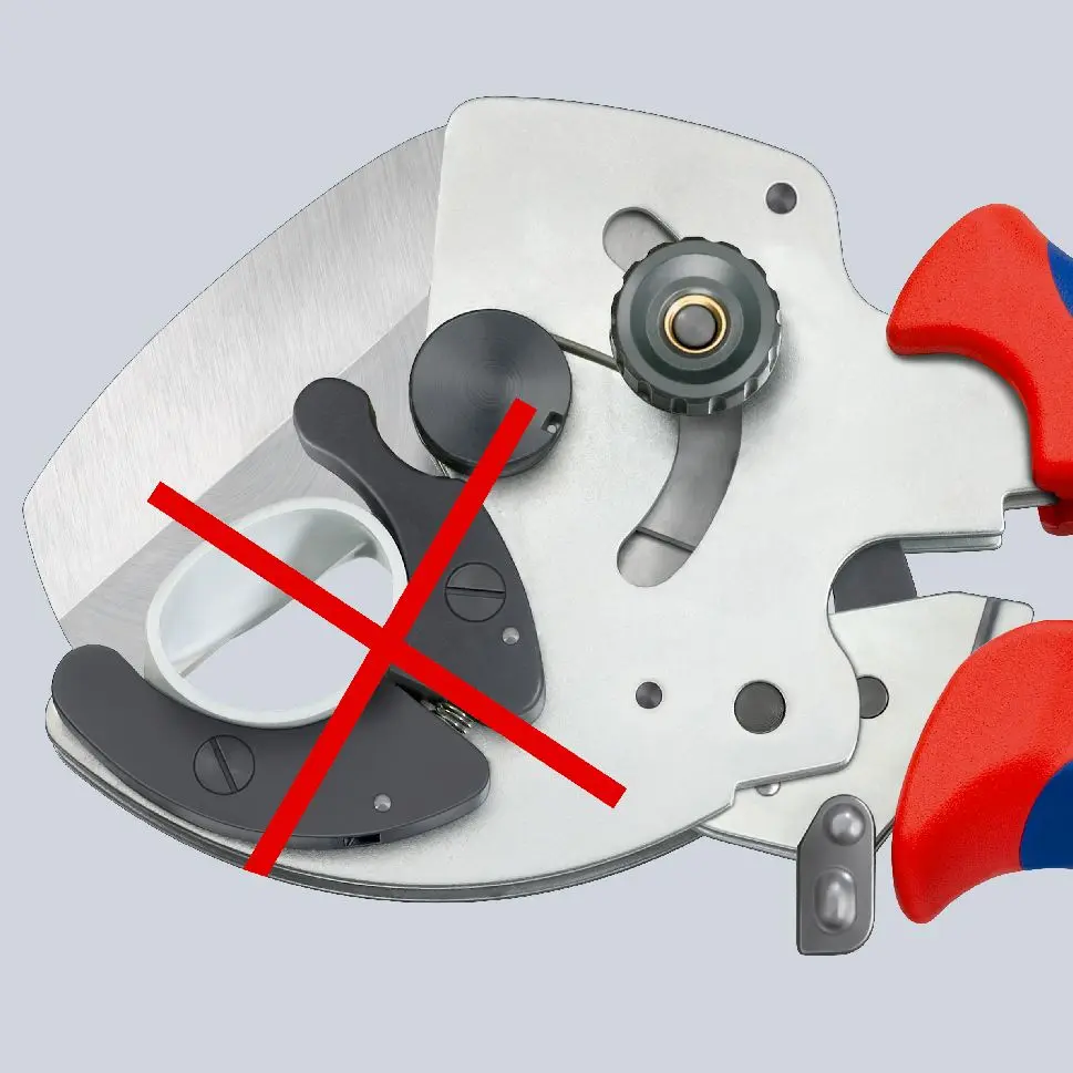 KNIPEX Pipe Cutter for Composite and Plastic Pipes 40mm Capactiy Multi Component Grips 90 25 40 - Image 3