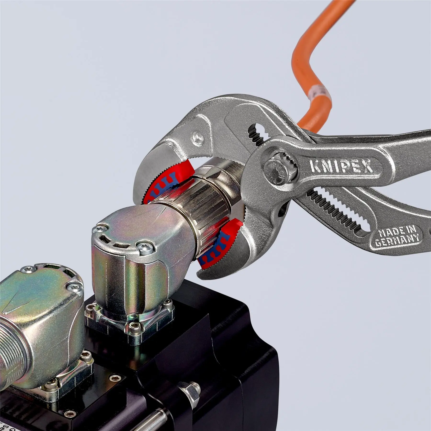 KNIPEX Siphon and Connector Pliers Plastic Jaws for Traps Tube Fittings Connectors 250mm Chrome Plastic Coated 81 13 250 SB - Image 3