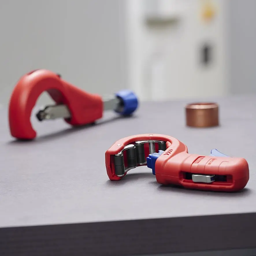 Knipex TubiX® XL Pipe Cutter 6-76mm Capacity 256mm 90 31 03 BK - Image 11
