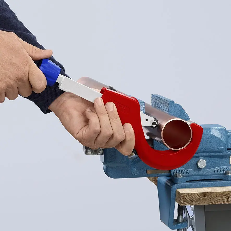 Knipex TubiX® XL Pipe Cutter 6-76mm Capacity 256mm 90 31 03 BK - Image 2