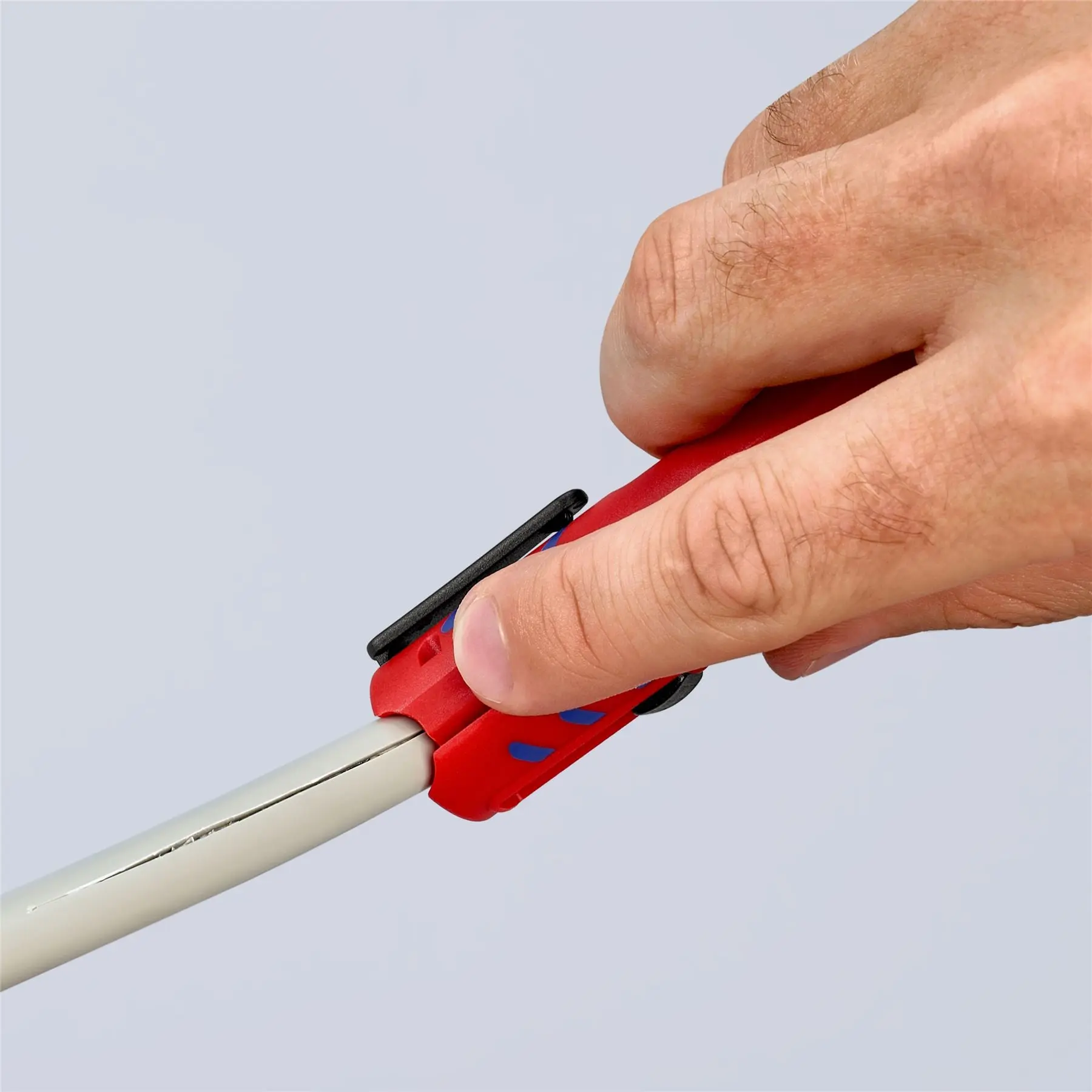 KNIPEX Universal Wire Stripping Tool 125mm for 8-13mm Diameter Cables 16 85 125 SB - Image 9