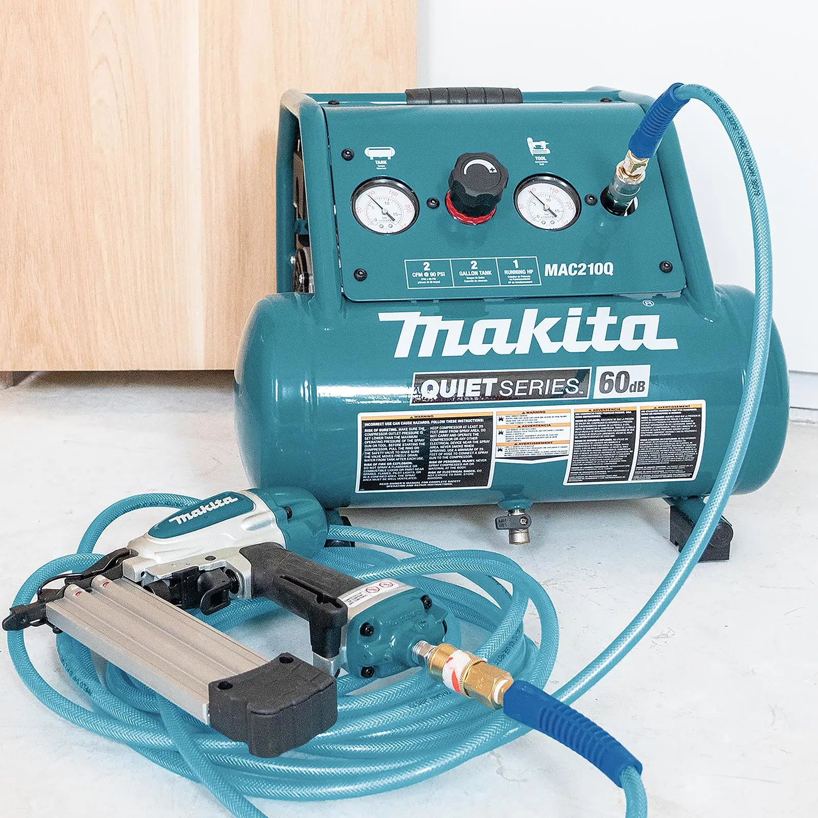 Makita Air Compressor Compact 7.6L 9.3 Bar 650W Choose Voltage 110V or 240V MAC210Q - Image 9