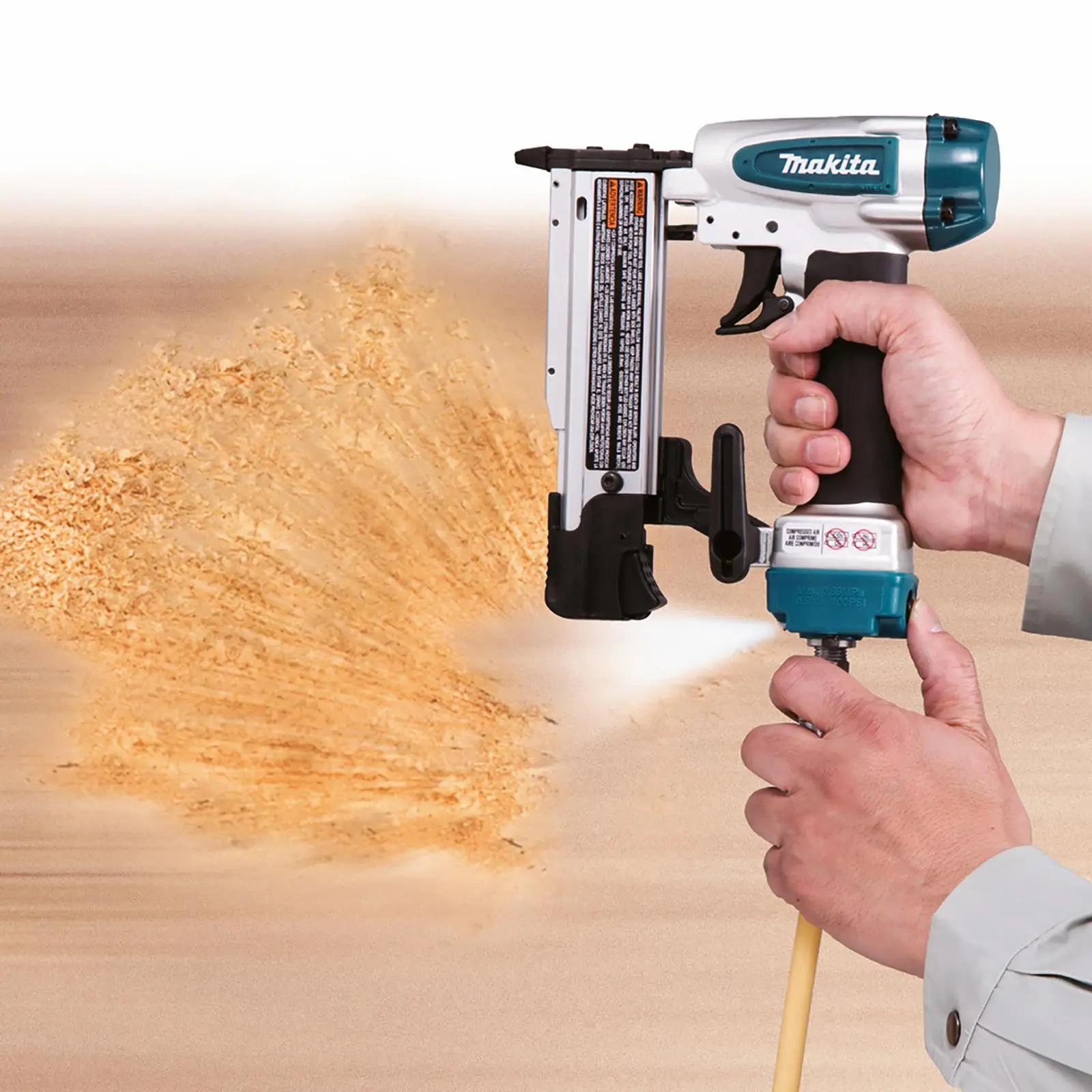 Makita Air Pin Brad Nailer 15-35mm 23 Gauge Nails AF353 - Image 4