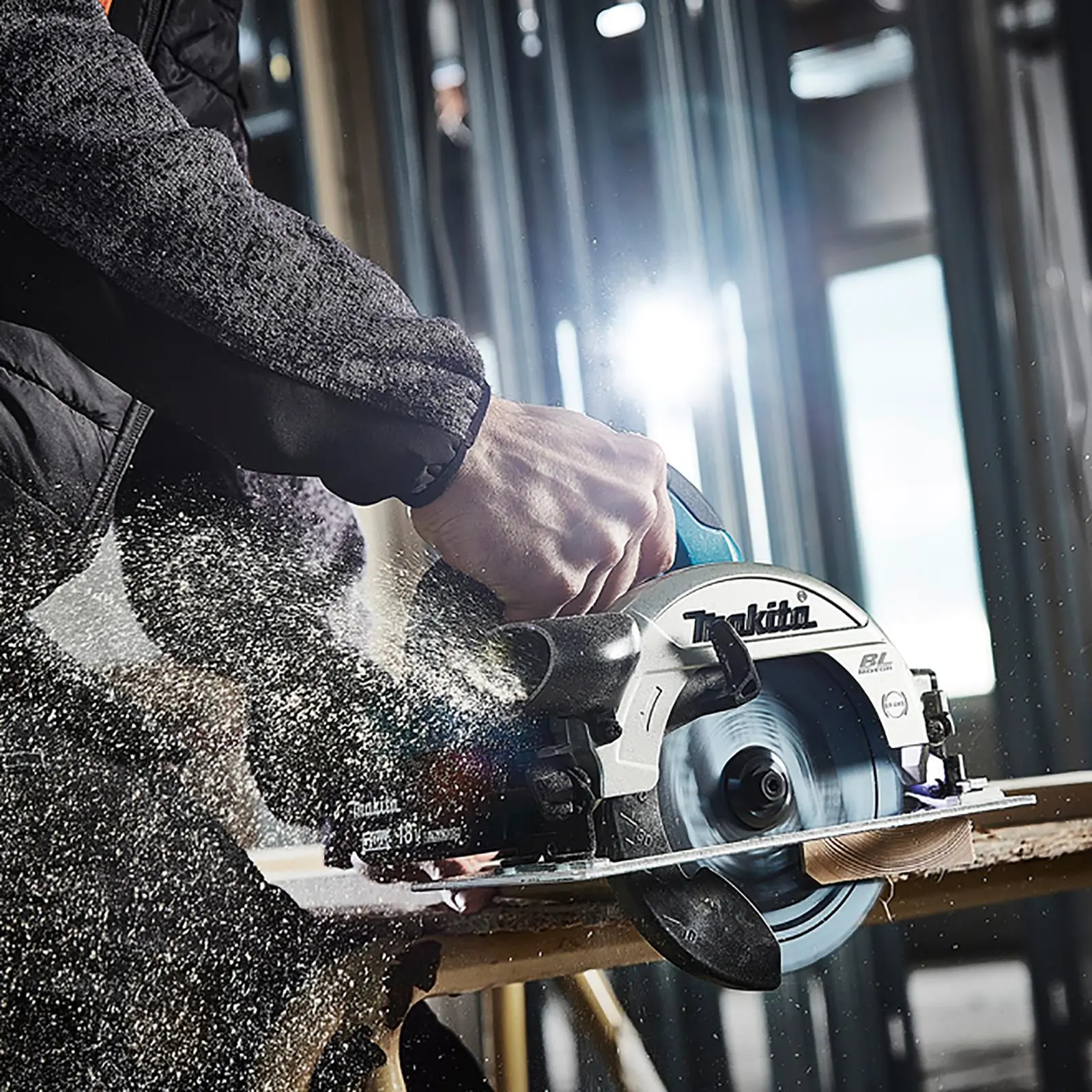 Makita Circular Saw 165mm 18V LXT Brushless Cordless Body Only DHS660Z - Image 3