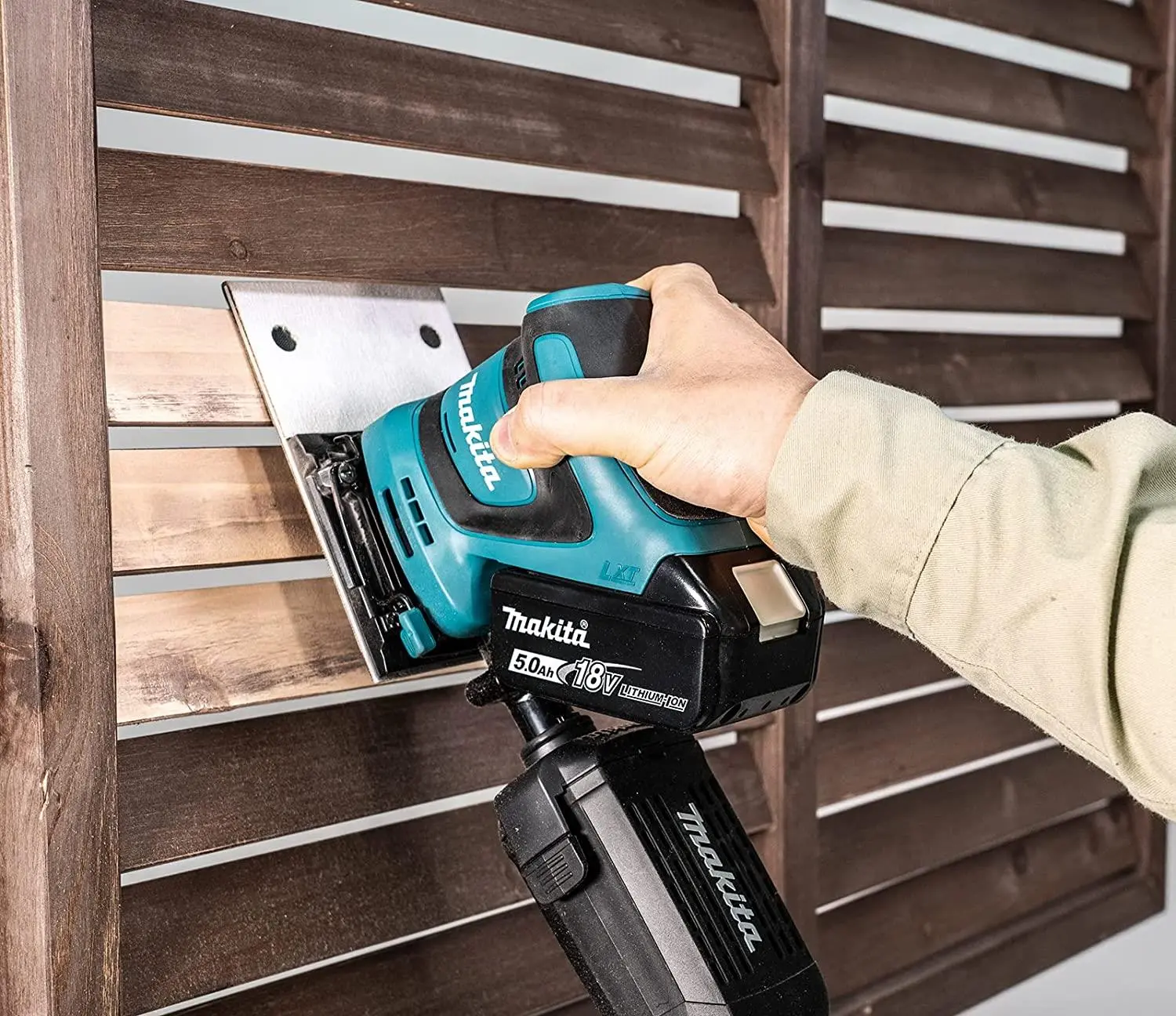 Makita Finishing Sander 18V LXT Li-ion Cordless Body Only DBO480Z - Image 6