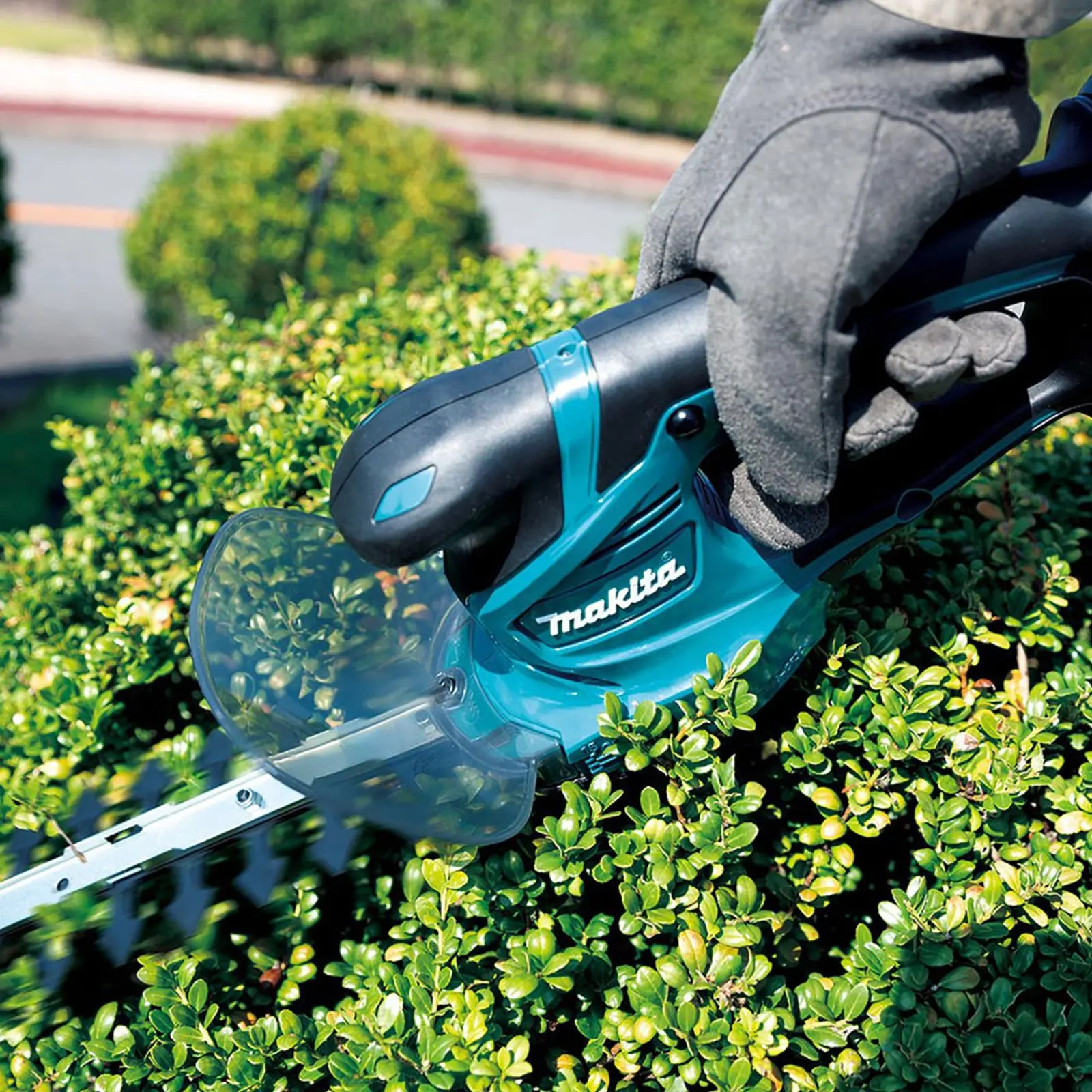 Makita Grass Shears 110mm Hedgetrimmer Blade 18V LXT Cordless Li-ion Body Only DUM111ZX - Image 3