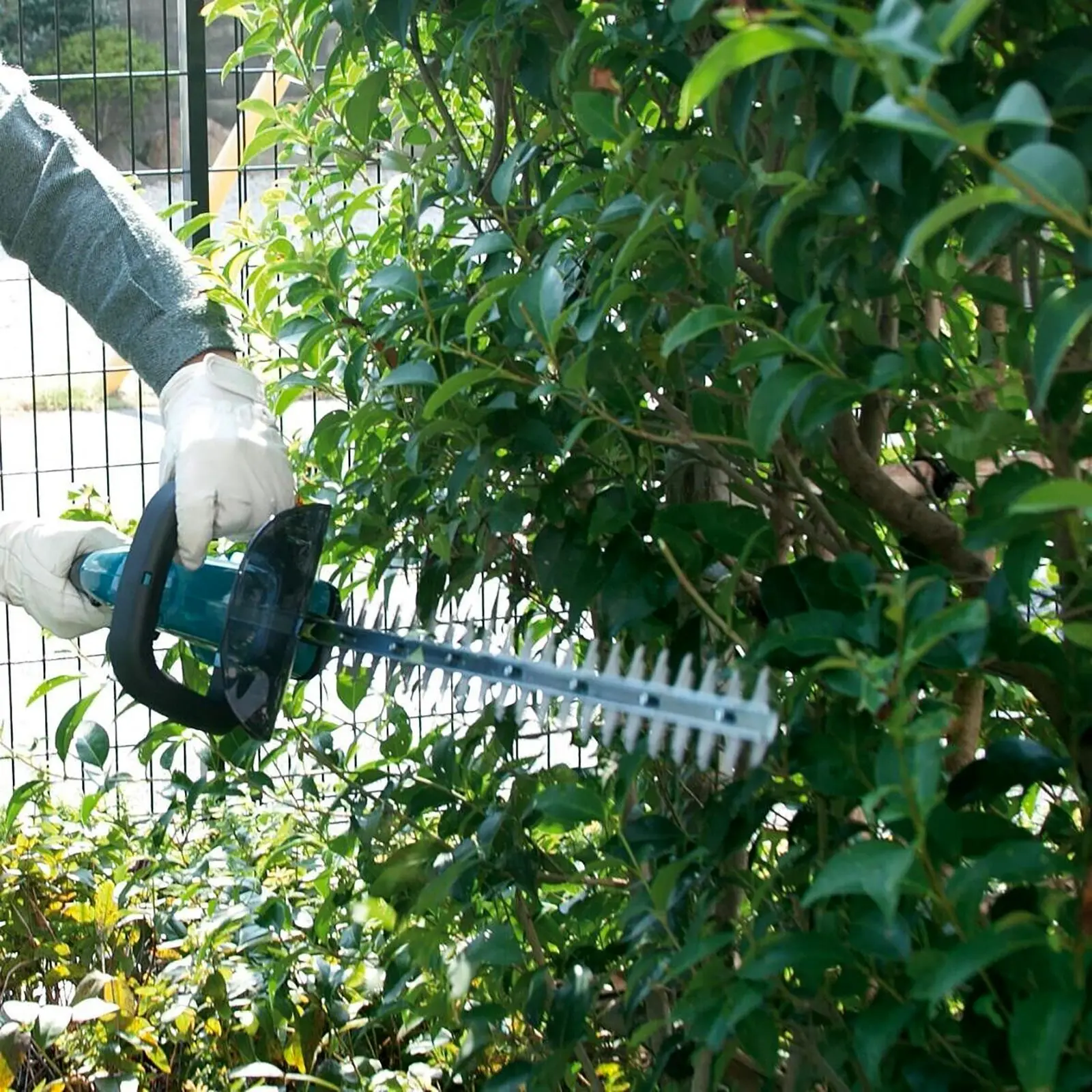 Makita Hedge Trimmer 52cm 18V LXT Li-ion Cordless Body Only DUH523Z - Image 5