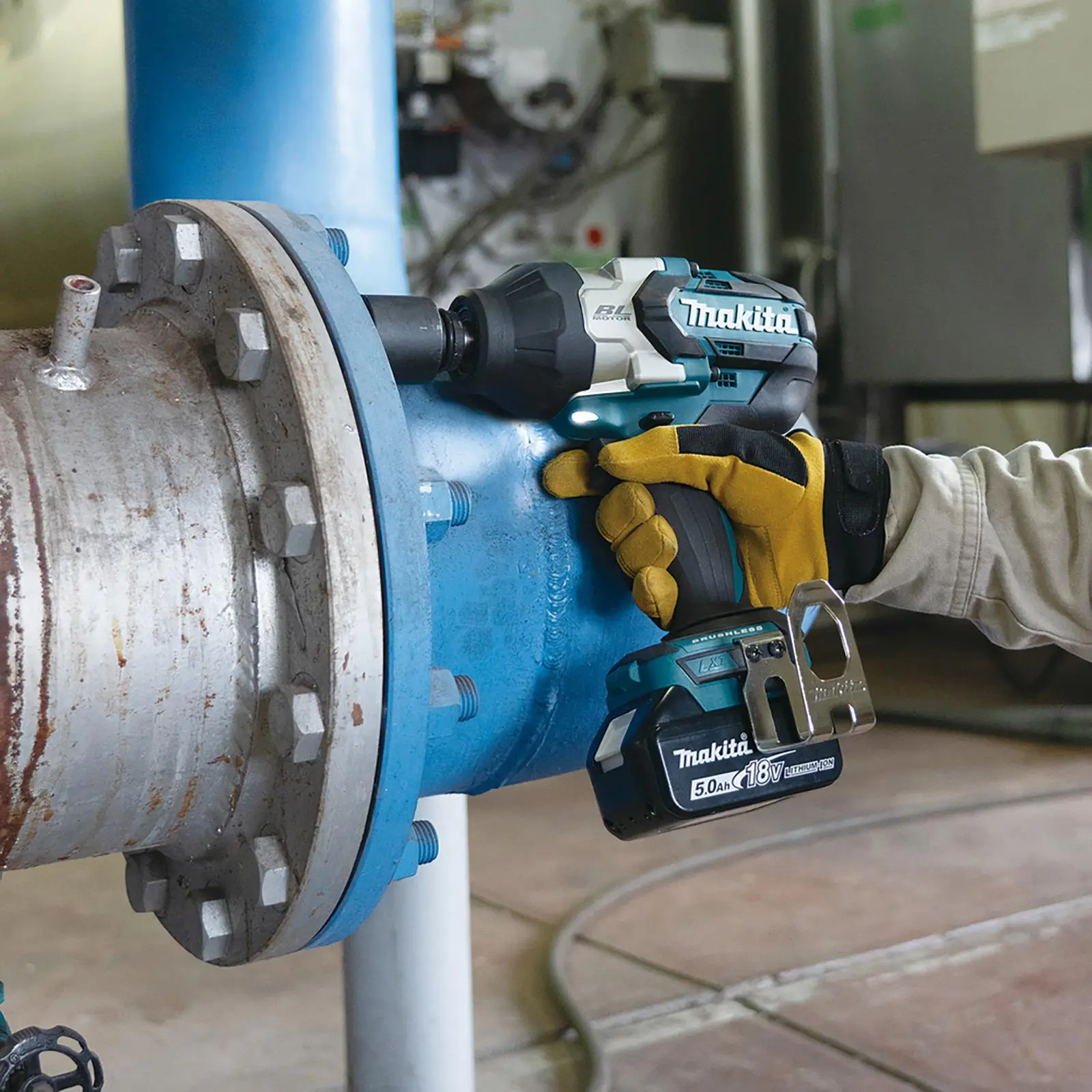 Makita Impact Wrench 1/2" Drive 18V LXT Brushless Cordless 1050 Nm Bare Unit Body Only DTW1004Z - Image 2
