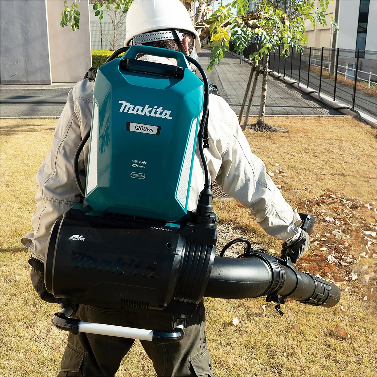Makita Leaf Blower Backpack 18V 40V LXT XGT Compatible Brushless Cordless 22N Garden Grass Clippings Bare Unit Body Only UB002CZ - Image 11