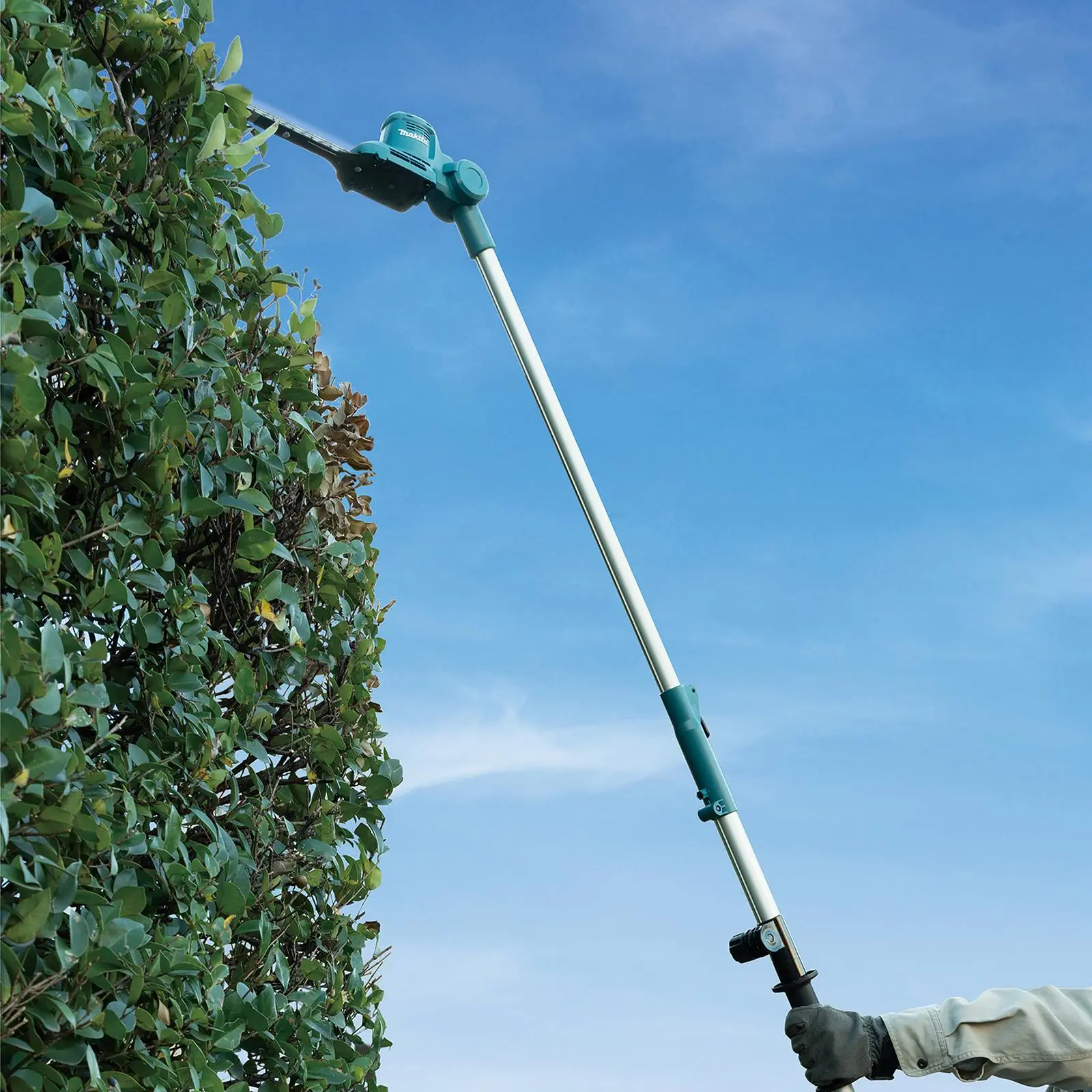 Makita Pole Hedge Trimmer 46cm 12V CXT Cordless Telescopic Garden Bush Cutter Cutting Bare Unit Body Only UN460WDZ - Image 10