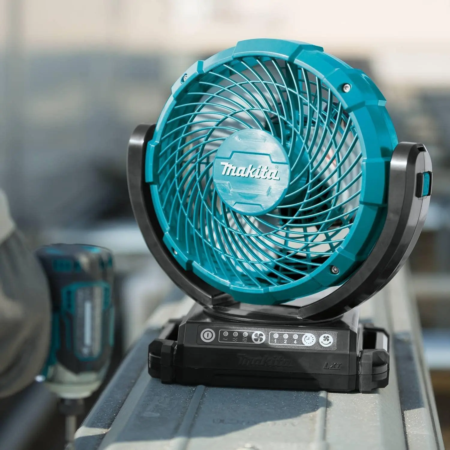Makita Portable Fan 14.4V / 18V LXT Li-ion Cordless Body Only DCF102Z - Image 6