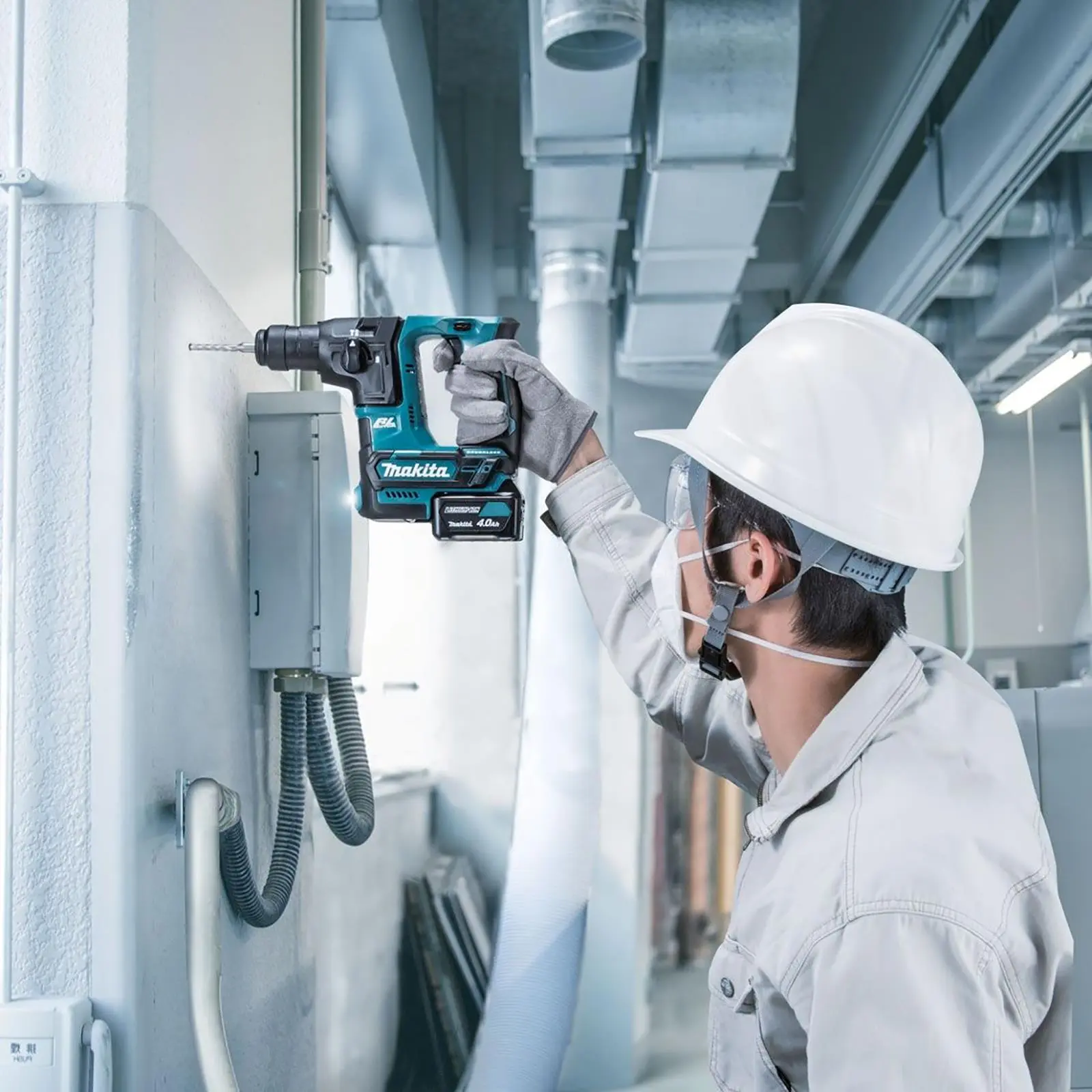 Makita Rotary Hammer Drill Set SDS+ Plus Compact Brushless CXT 2 x 4Ah Battery Charger Makpac Case - Image 3