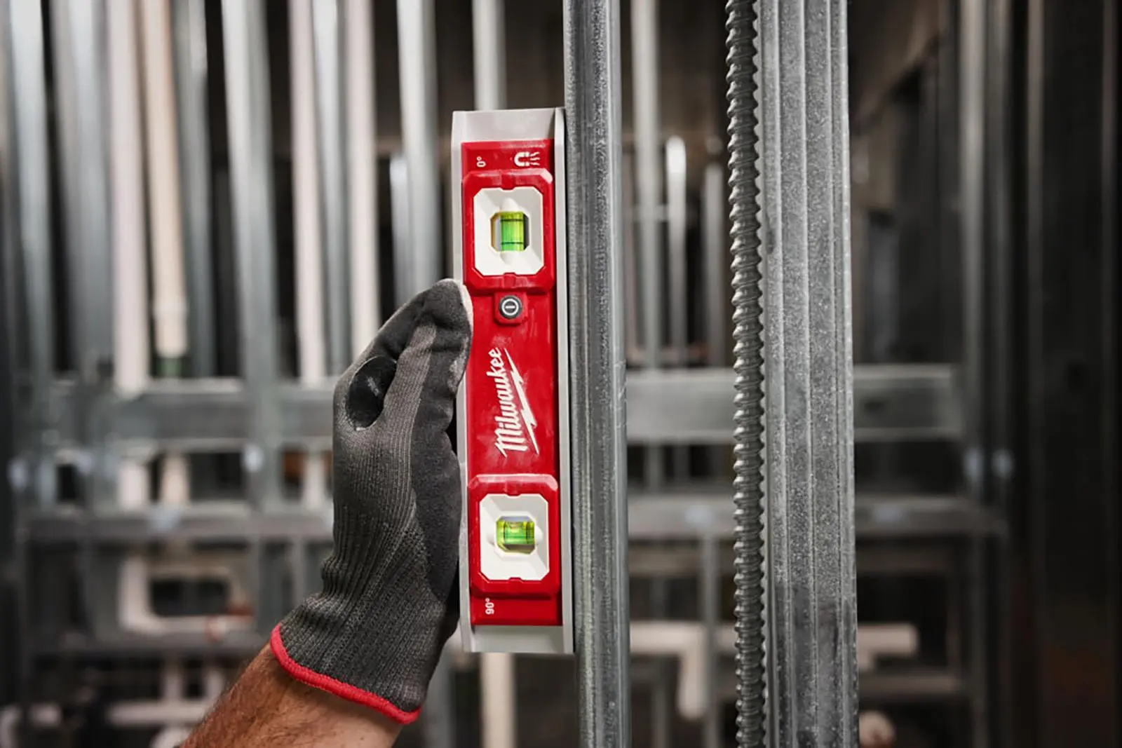 Milwaukee 23cm LED Torpedo Spirit Level Magnetic Hi-Vis Vials Slim Aluminium Frame Measuring - Image 5