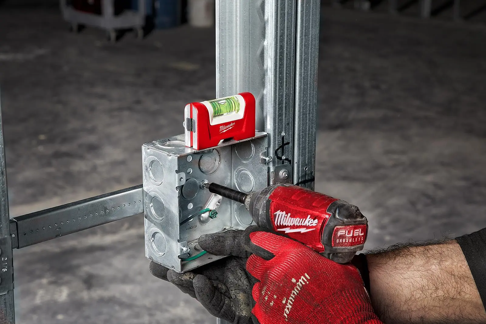 Milwaukee Compact Torpedo Spirit Level 76mm - Image 6