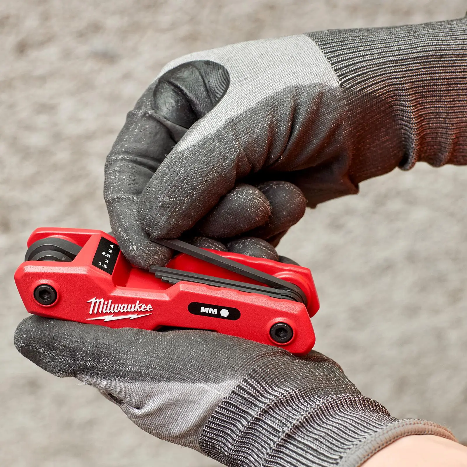 Milwaukee Folding Hex Key Set 8 Piece Metric 1.5-8mm - Image 6