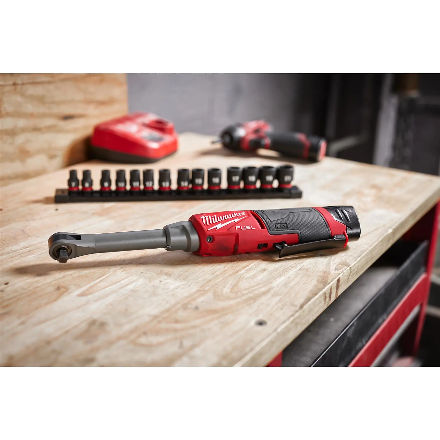 Milwaukee M12 Fuel 12V 3/8" Drive Cordless Extended Reach High Speed Ratchet Bare Unit M12FHIR38LR-0 - Image 7
