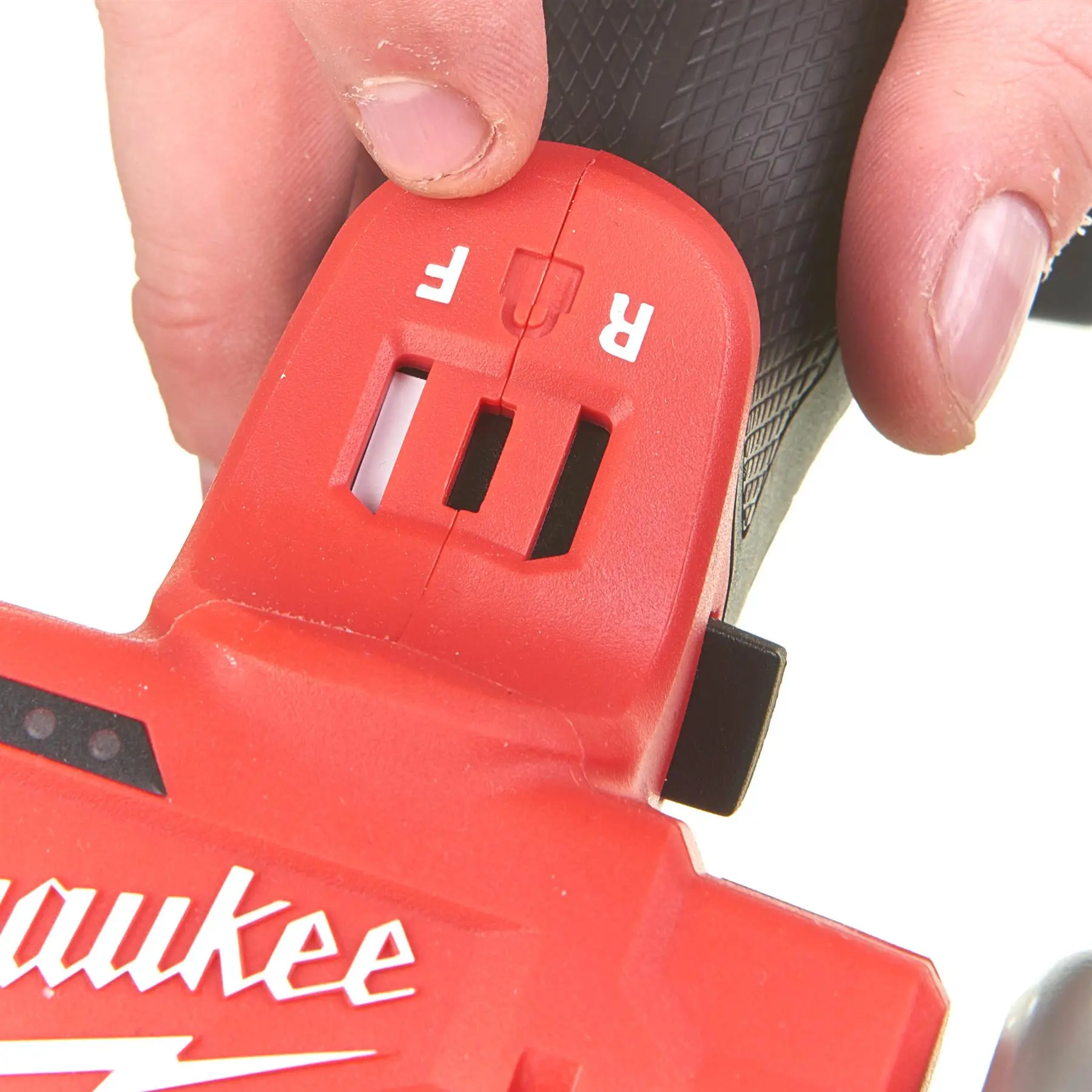 Milwaukee M12 Fuel 12V Sub Compact Multi Material Cordless Cut Off Tool 76mm Blade Bare Unit M12FCOT-0 - Image 6