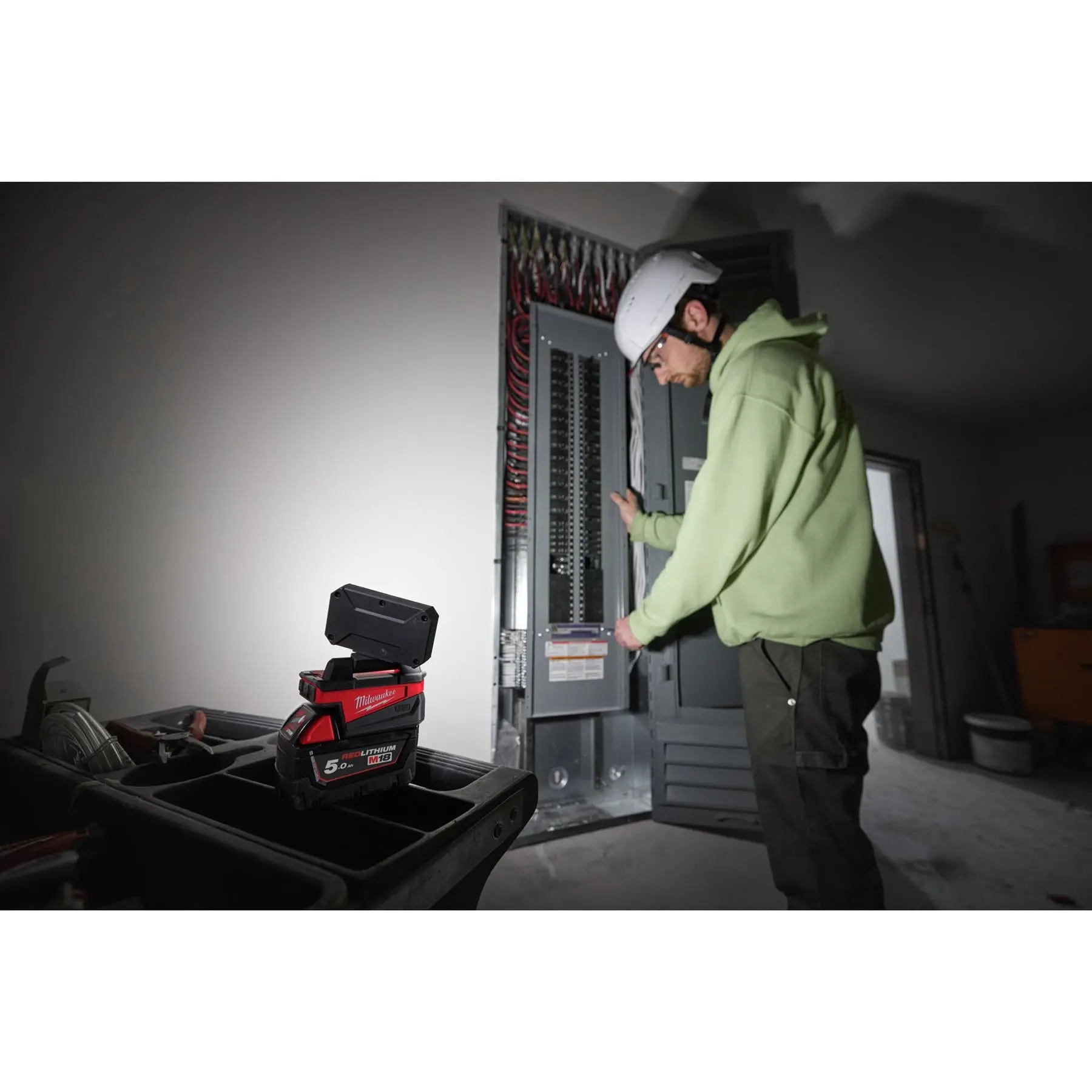 Milwaukee M18 18V Cordless Service Area Light M18ALIS-0 - Image 13