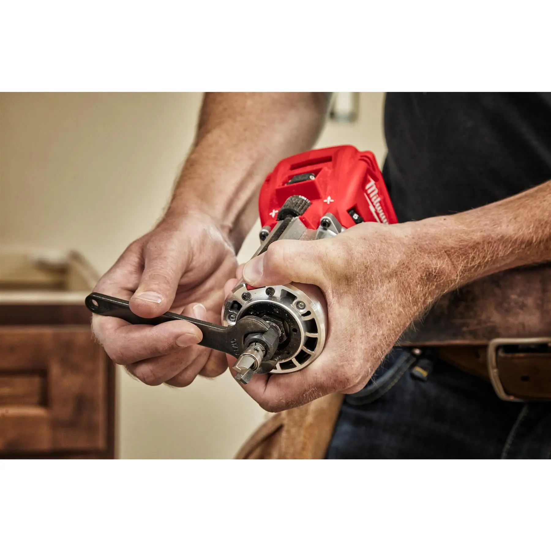 Milwaukee M18 Fuel 18V Cordless 1/4" Trim Router in HD Box Bare Unit M18FTR-0X - Image 16