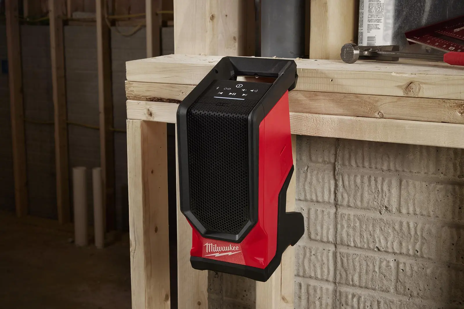 Milwaukee M18 Jobsite Bluetooth Speaker Body Only M18SPEJSG2-0 - Image 9
