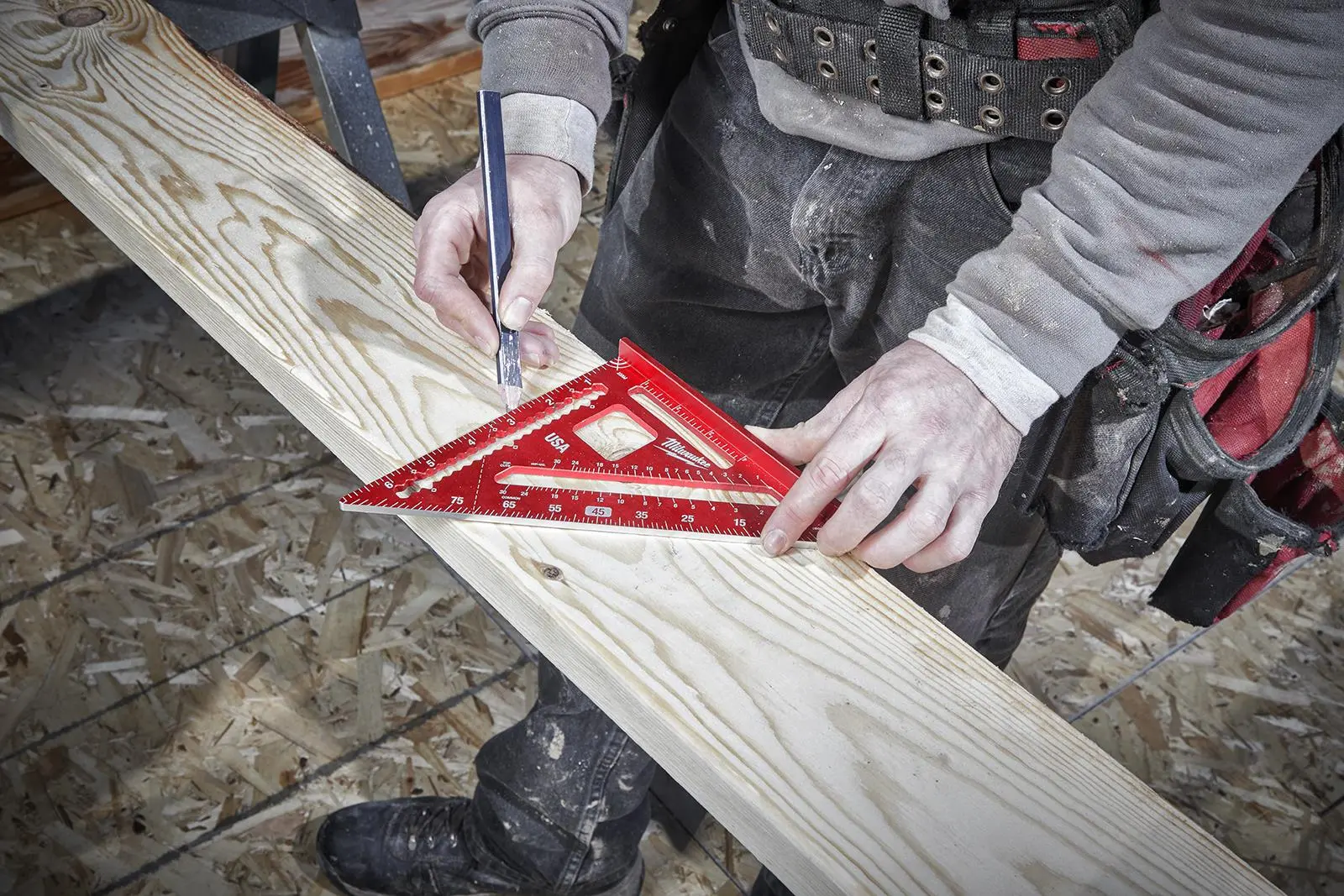 Milwaukee Rafter Roofing Square Metric 180mm - Image 4