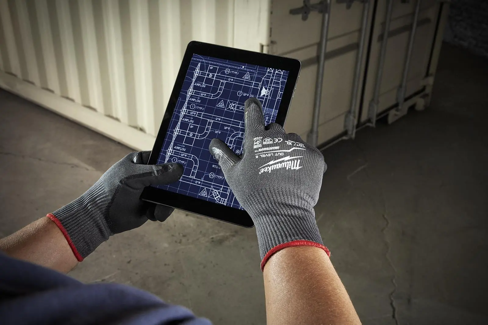 Milwaukee Safety Gloves Cut Level 5/E Dipped Glove Size 10 / XL Extra Large - Image 4