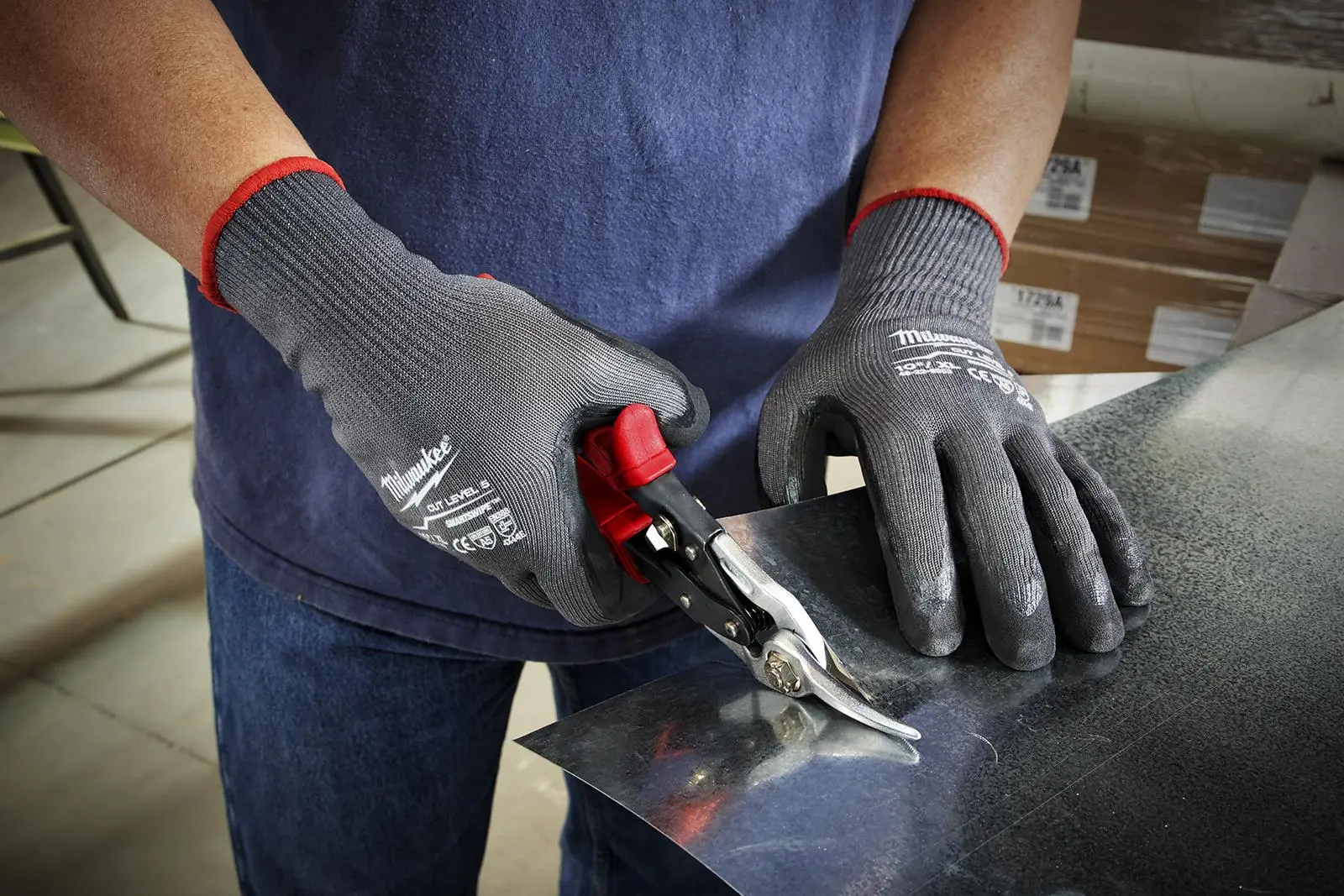 Milwaukee Safety Gloves Cut Level 5/E Dipped Glove Size 10 / XL Extra Large - Image 5
