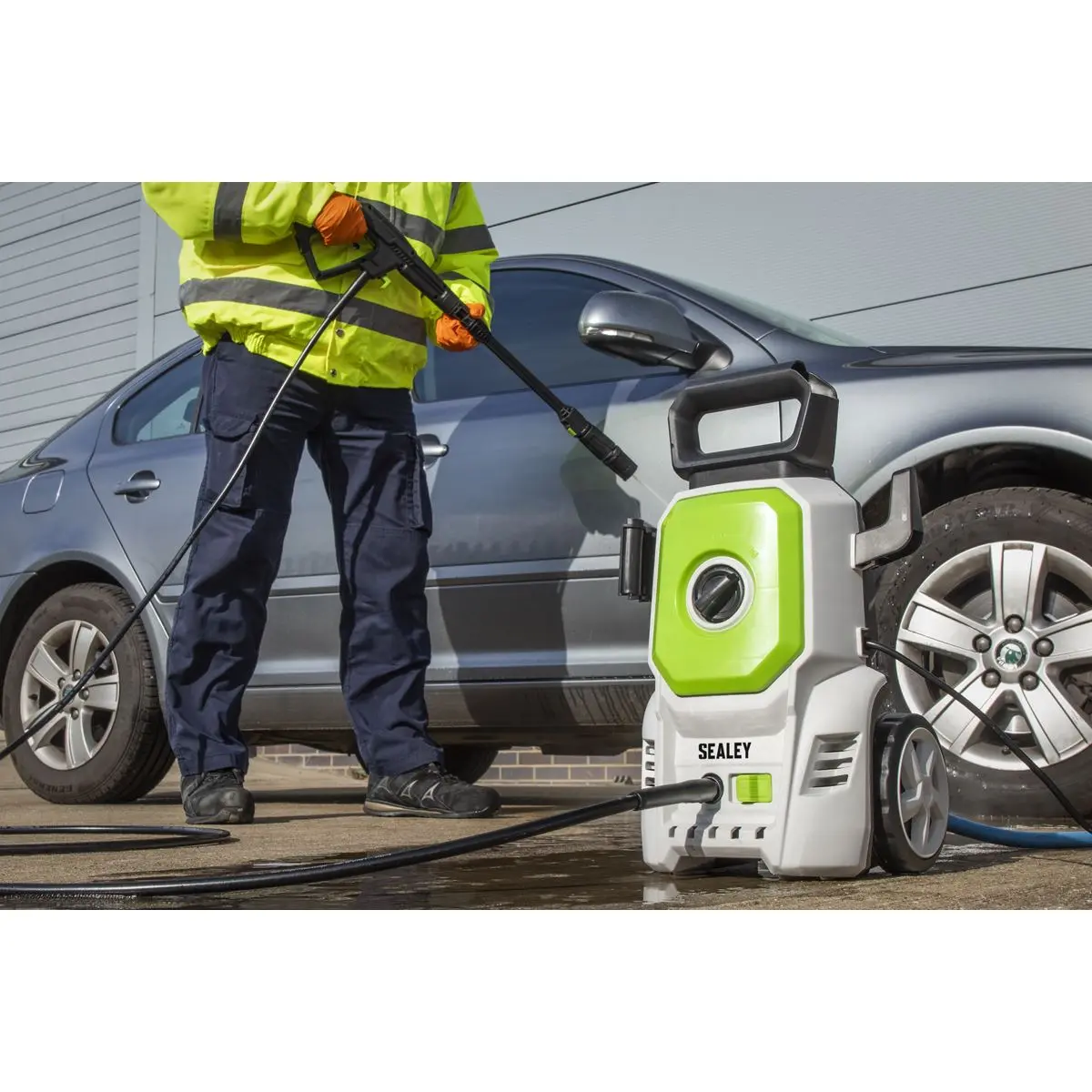 Sealey Pressure Washer 100bar 390L/hr with Snow Foam - Image 11
