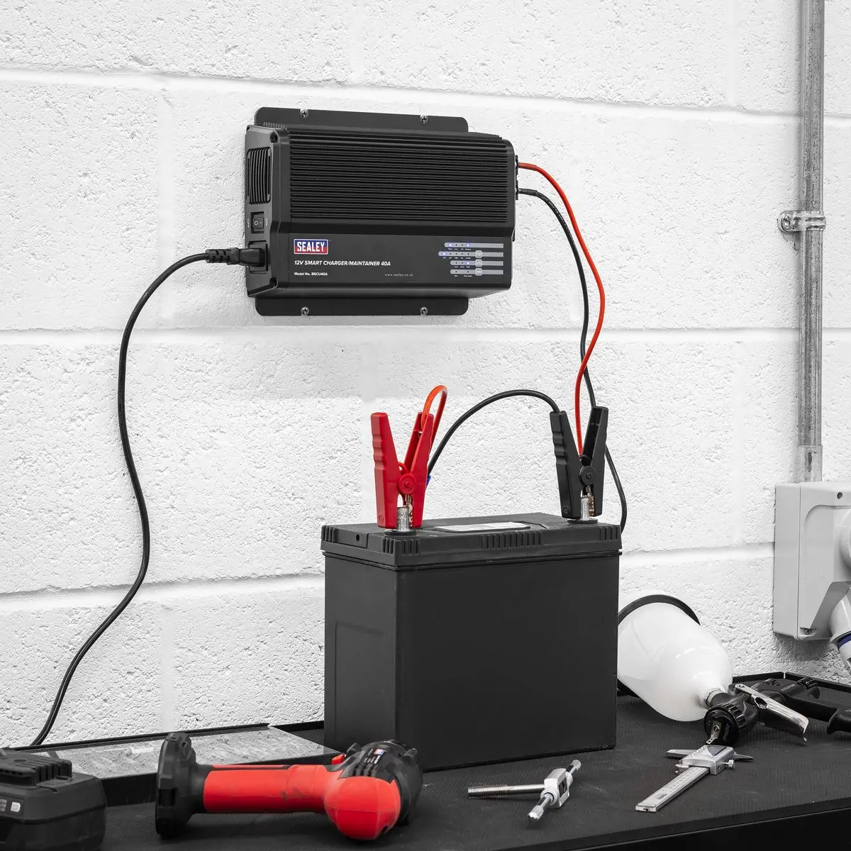 Sealey 12V Battery Smart Charger/Maintainer 40A - Image 4