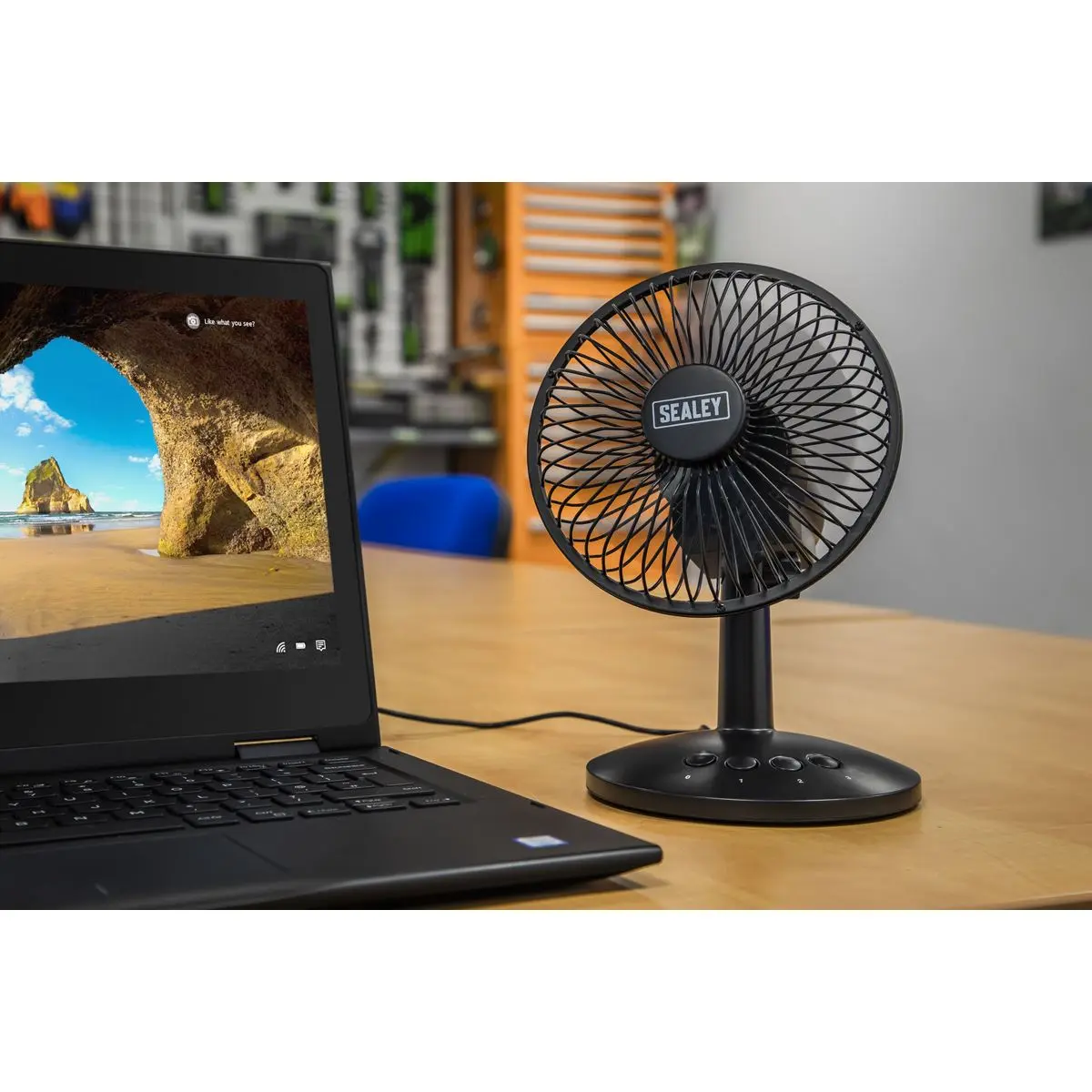 Sealey Oscillating USB Desk Fan 150mm (6") 3 Speed - Image 4
