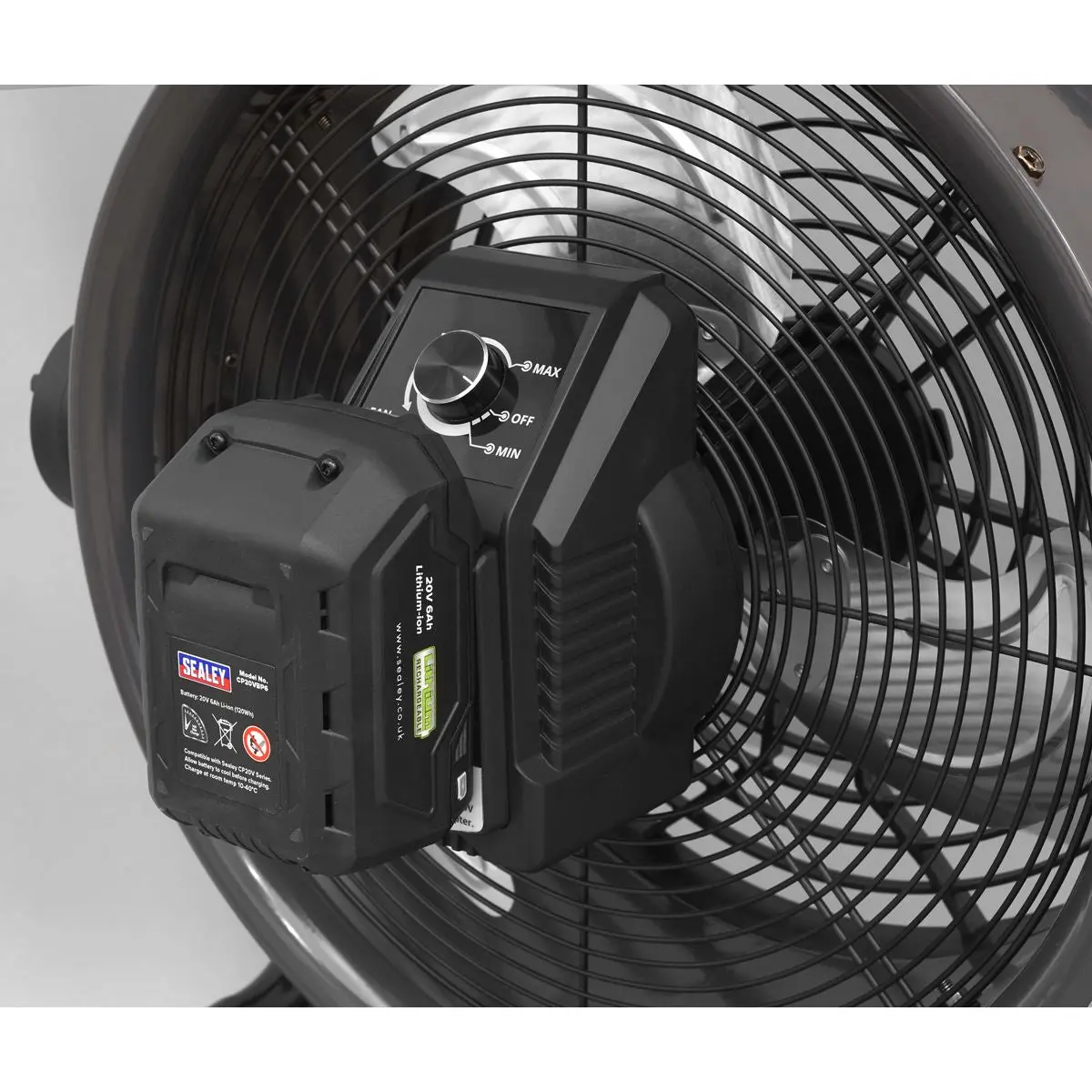 Sealey 2-in-1 Cordless/Corded 16" High Velocity Drum Fan 20V SV20 Series Kit - Image 7