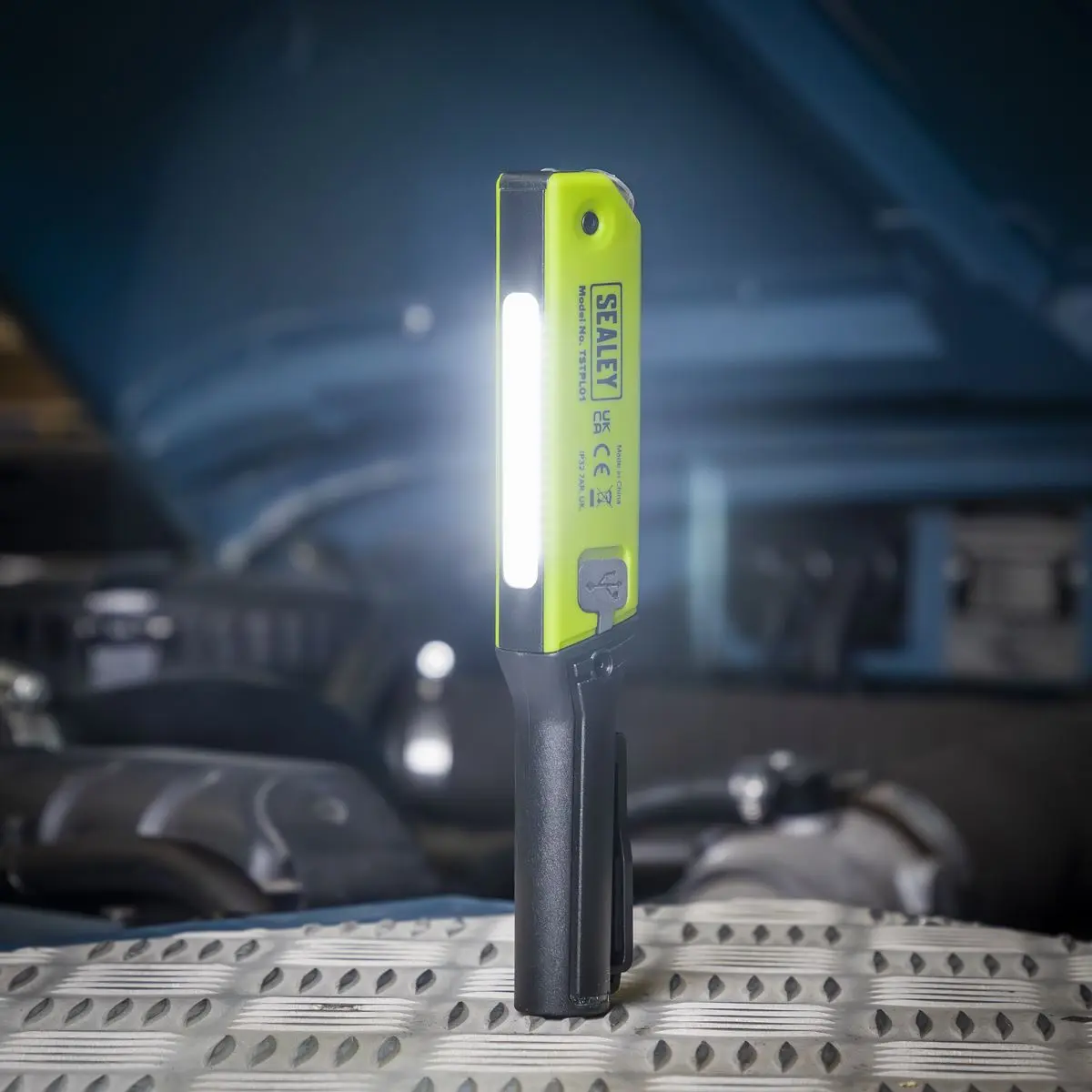 Sealey 2-in-1 Pen Light & Tyre Pressure Gauge - Image 2