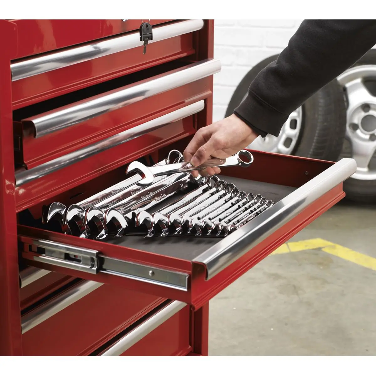 Sealey 2 Piece Sharks Teeth Spanner Rack Capacity 20 Spanners - Image 4