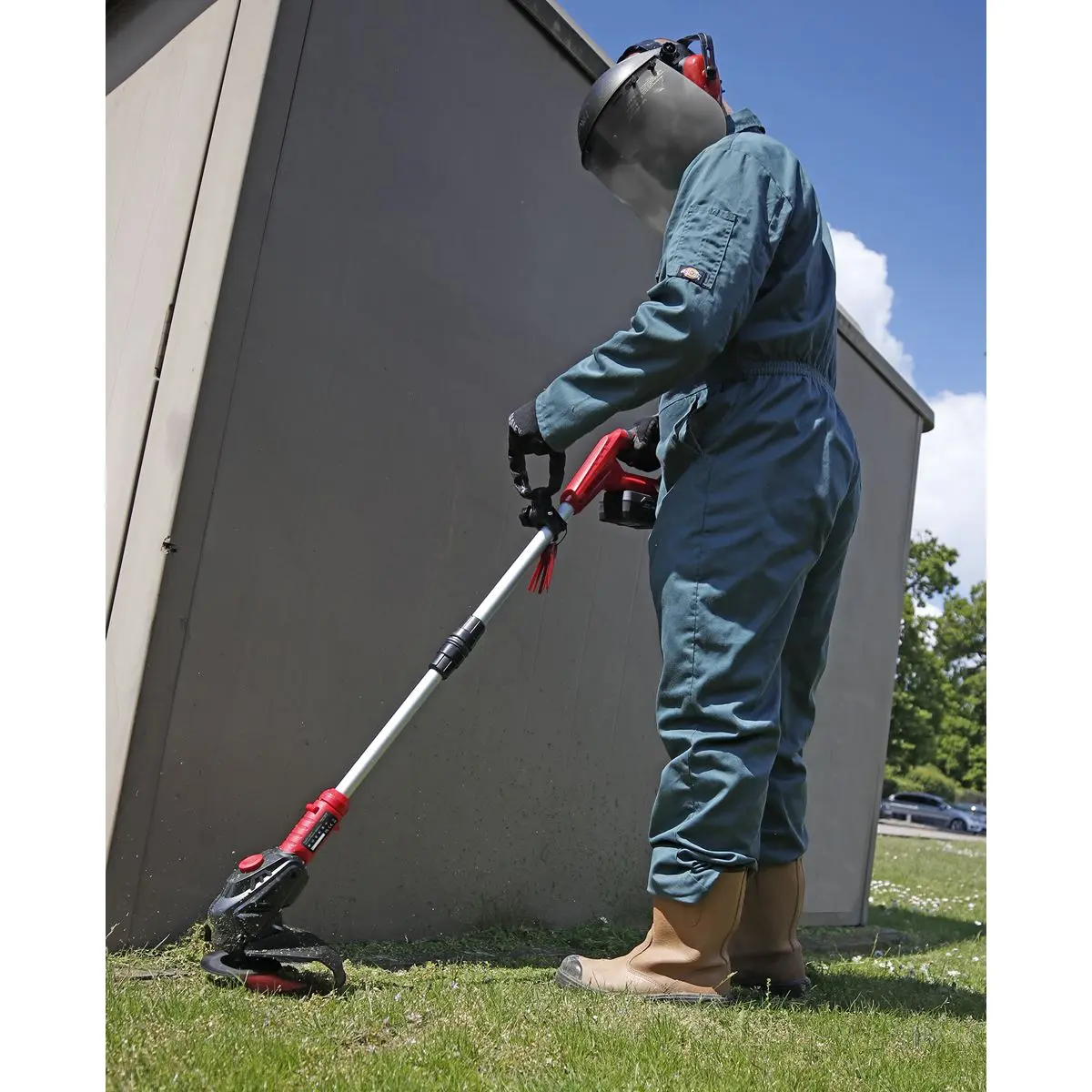 Sealey Strimmer Cordless 20V SV20 Series with 4Ah Battery & Charger - Image 2