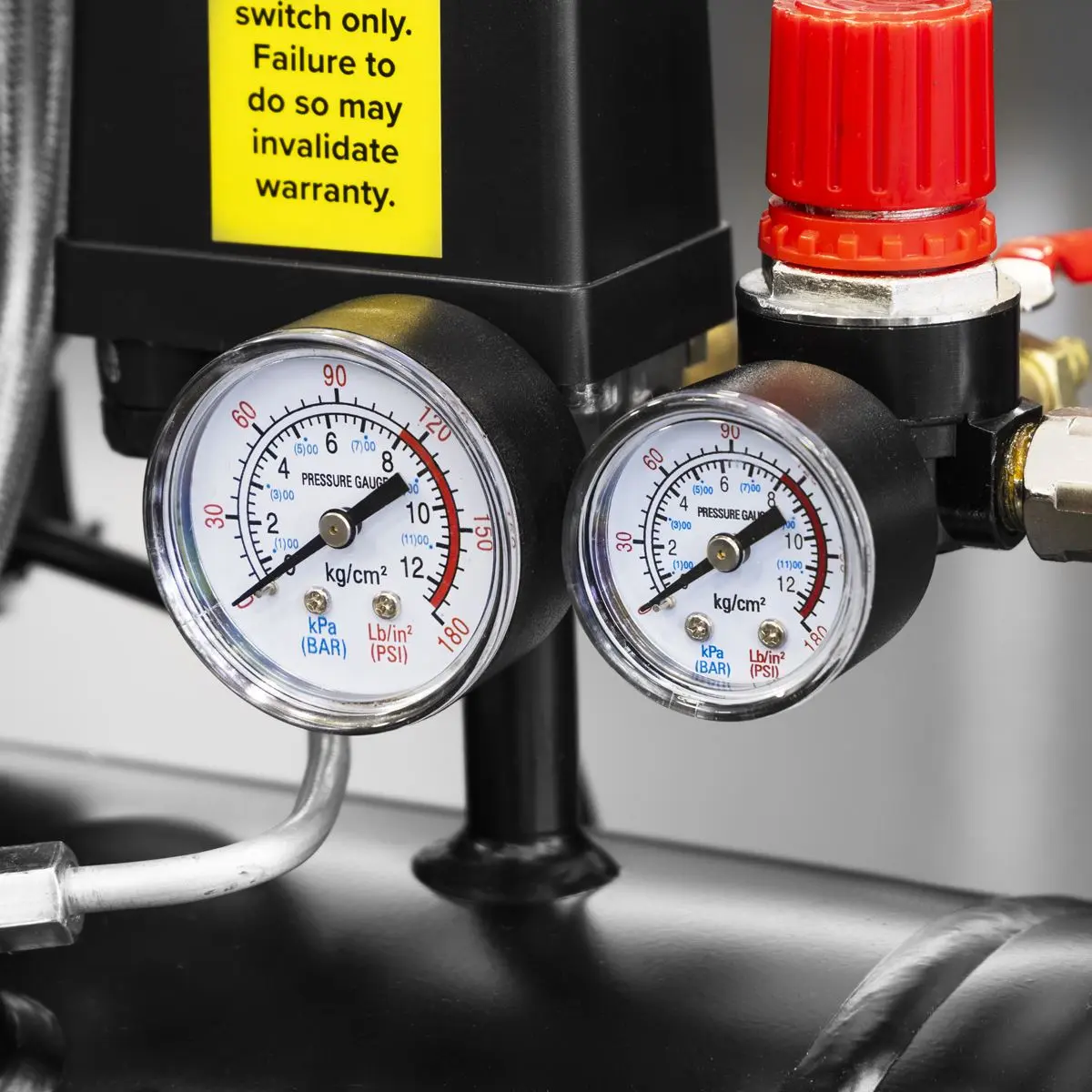Sealey 24L Low Noise Oil Free Direct Drive Air Compressor 1hp - Image 5